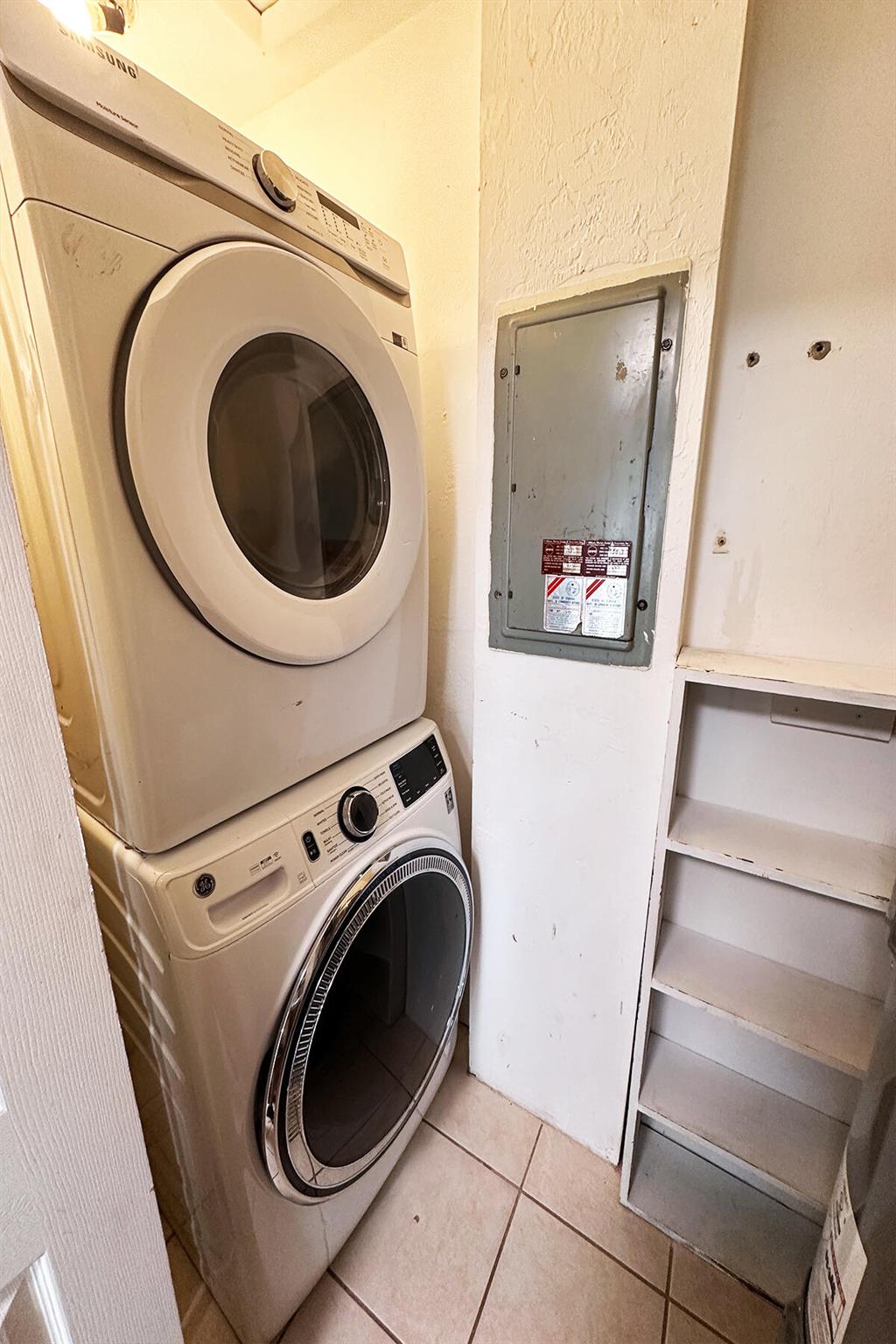 NORTH PALM BEACH HEIGHTS - Residential Lease