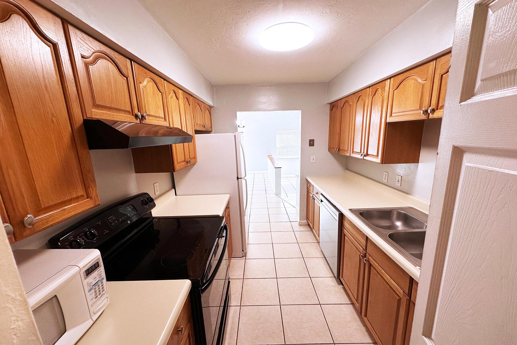 NORTH PALM BEACH HEIGHTS - Residential Lease