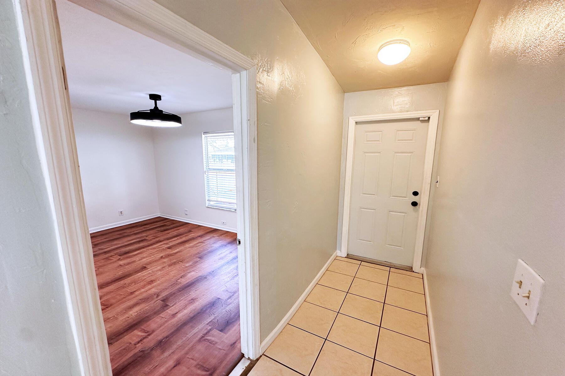 NORTH PALM BEACH HEIGHTS - Residential Lease