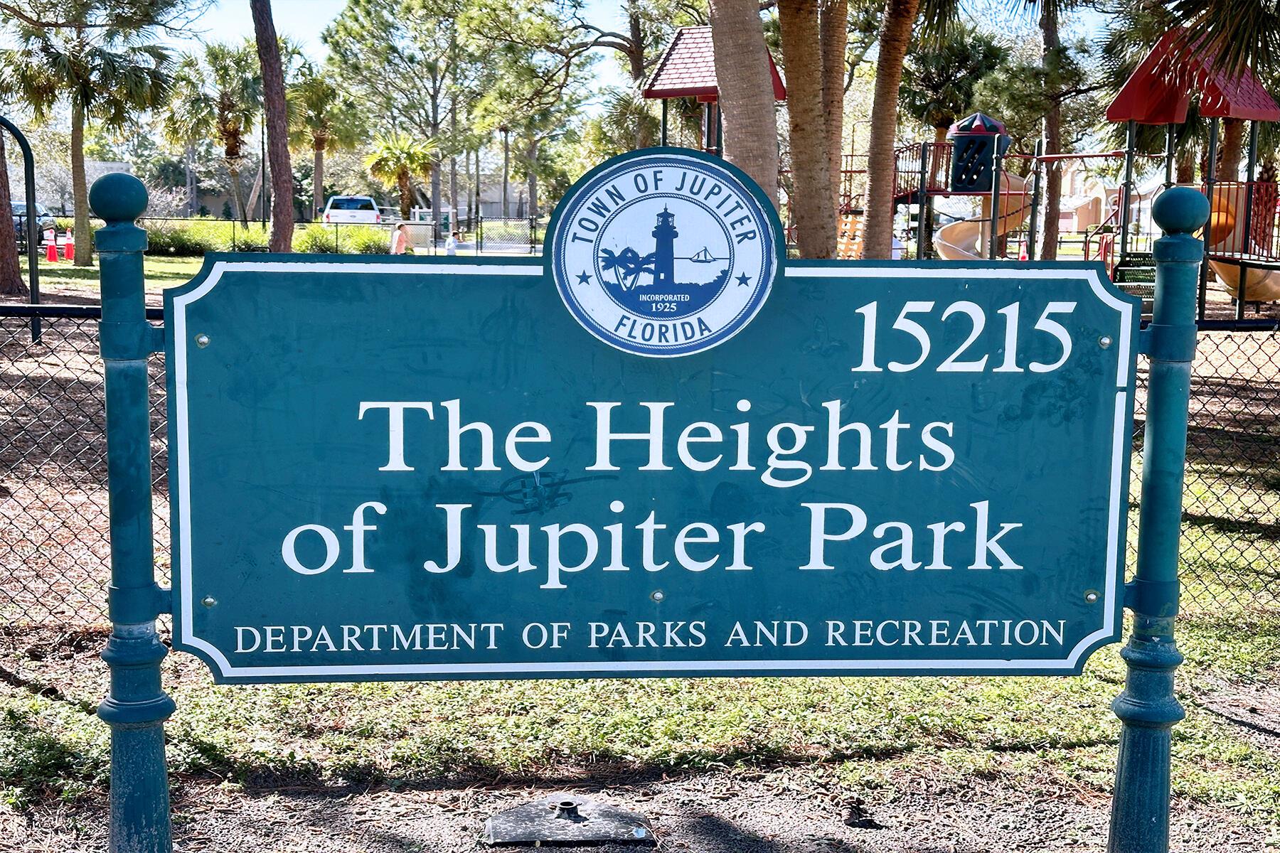 NORTH PALM BEACH HEIGHTS - Residential Lease