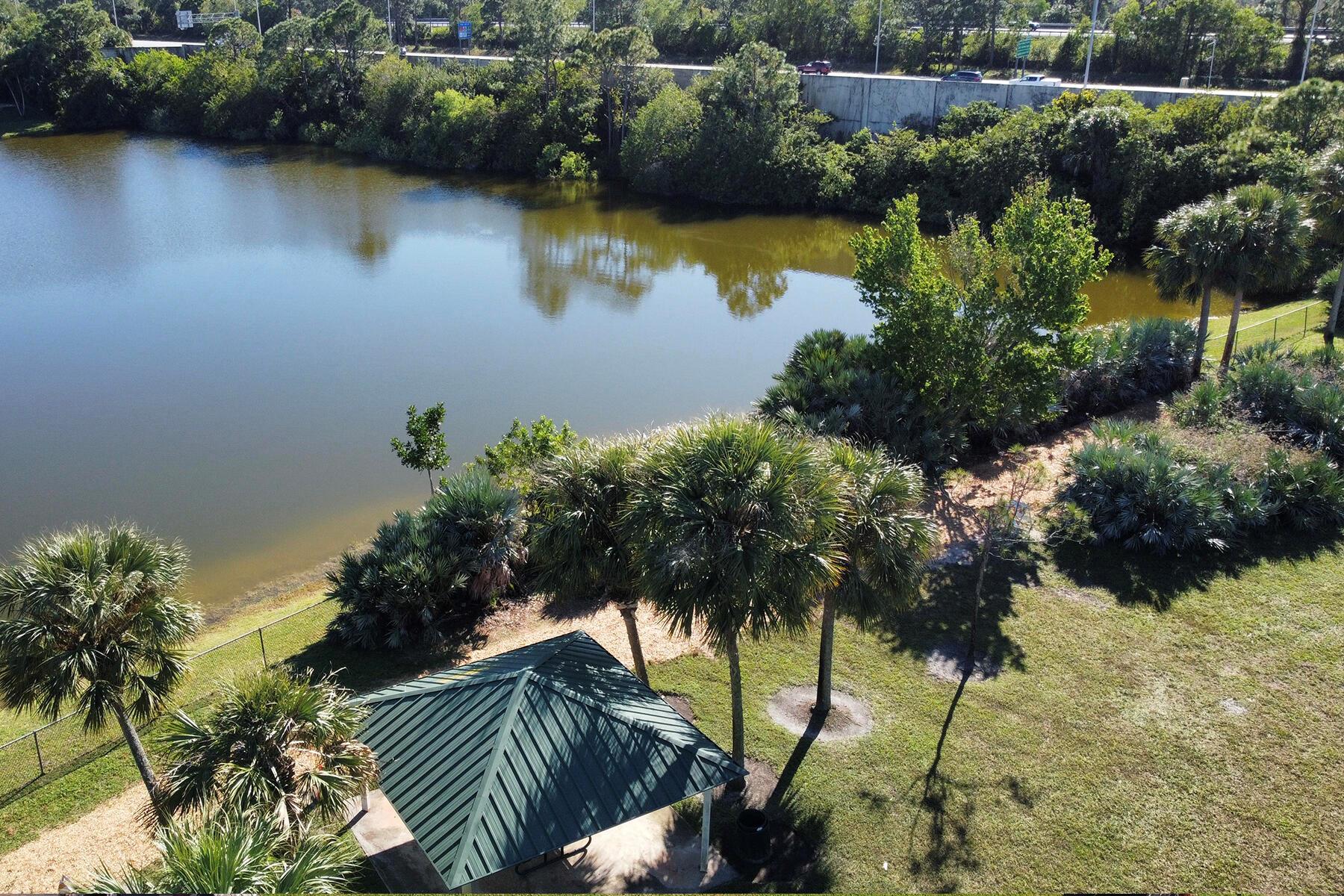 NORTH PALM BEACH HEIGHTS - Residential Lease