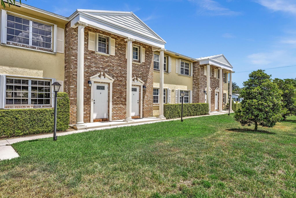 Photo of 60 SW 5TH Avenue #0050, Boca Raton, FL 33432 (MLS # B26064164)