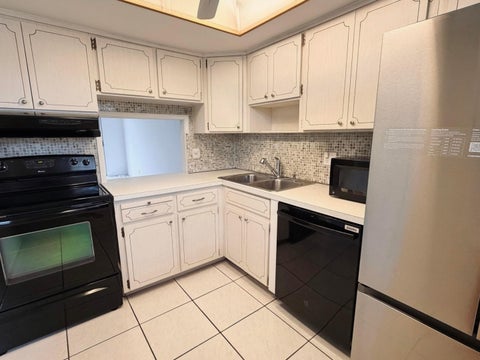 Tiny photo for 899 SE 2ND Avenue #207, Deerfield Beach, FL 33441 (MLS # B26074047)
