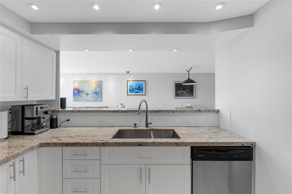 TOWERS OF OCEANVIEW EAST - Residential Lease