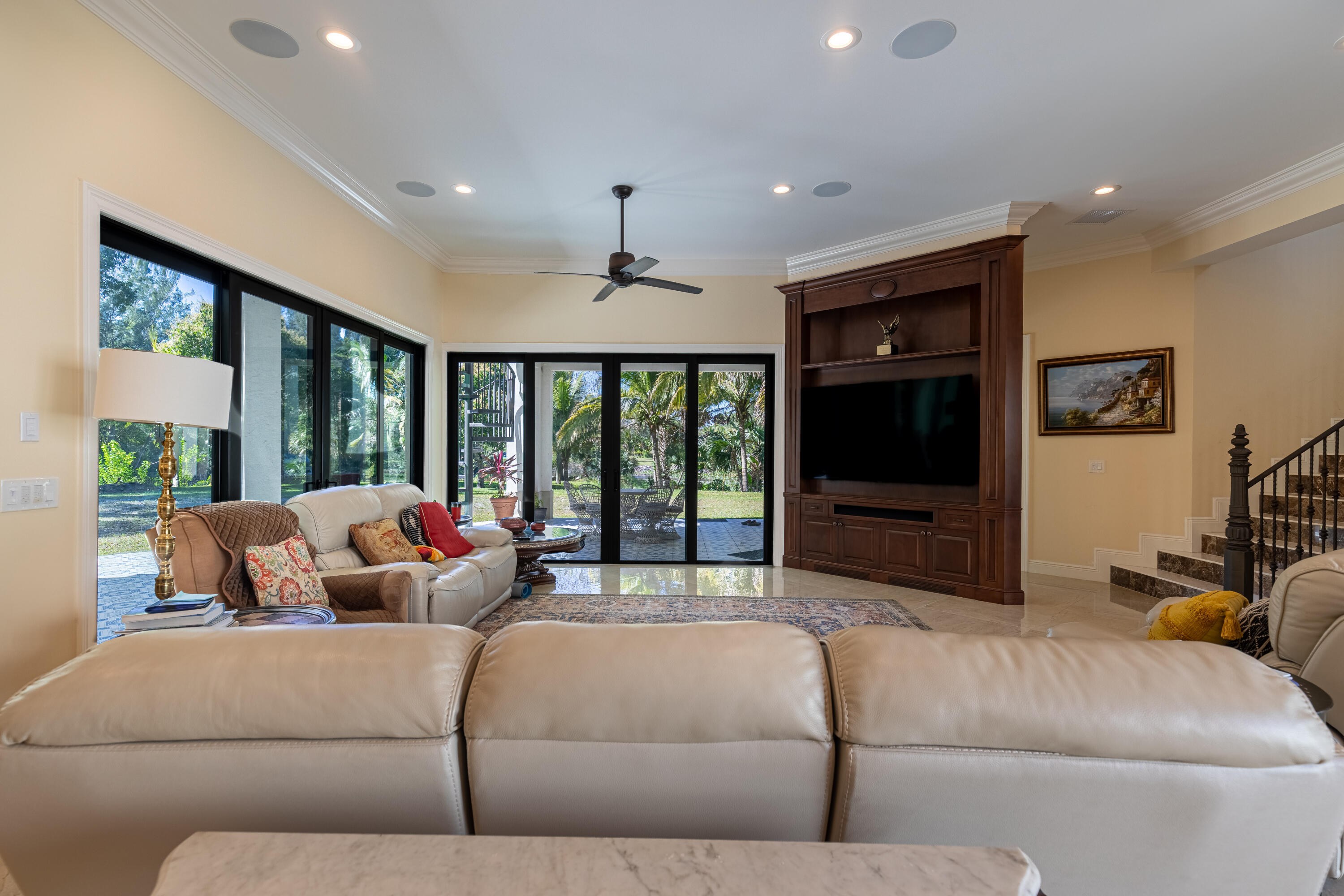 LOXAHATCHEE GROVES - Residential