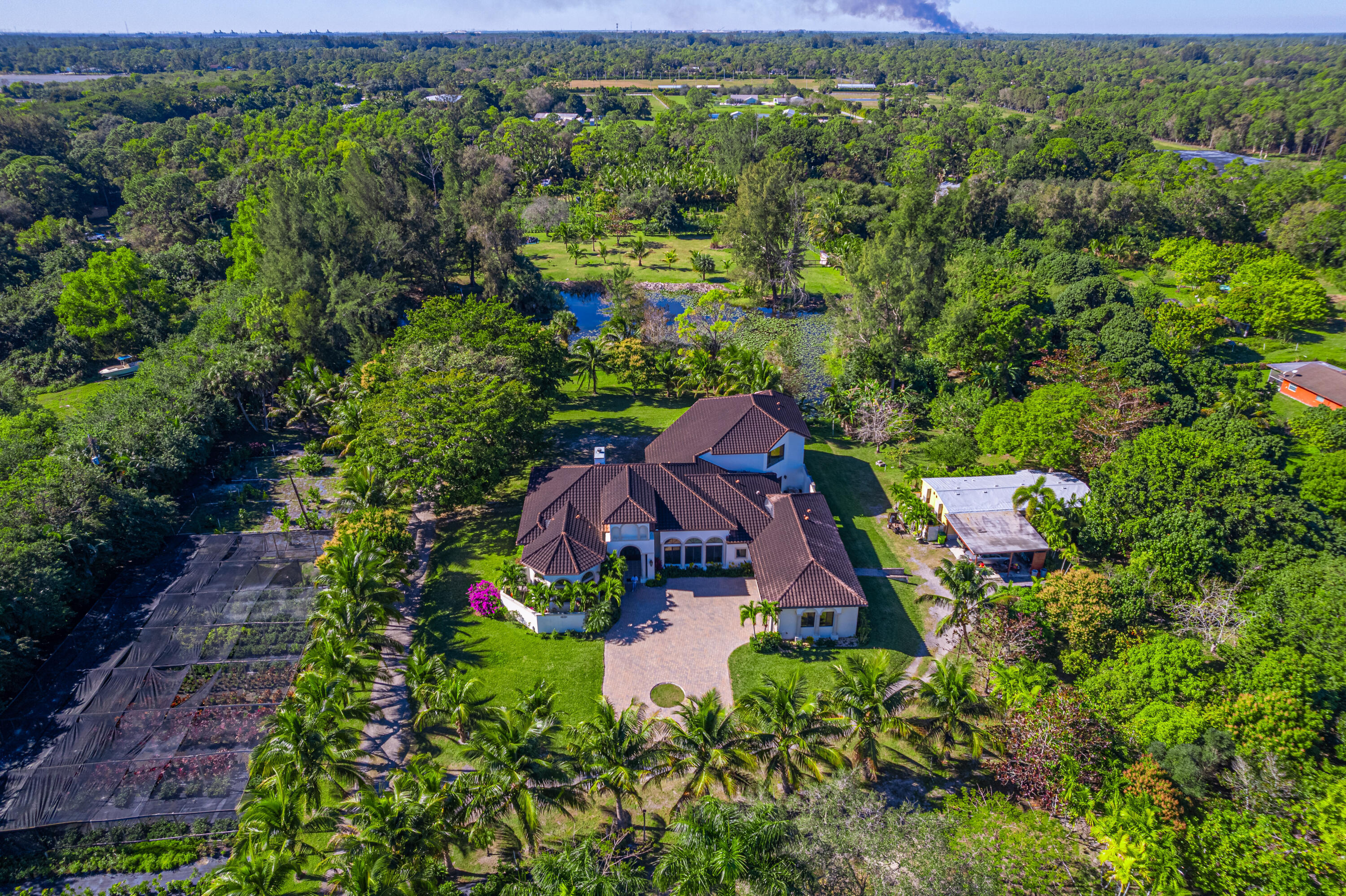 LOXAHATCHEE GROVES - Residential
