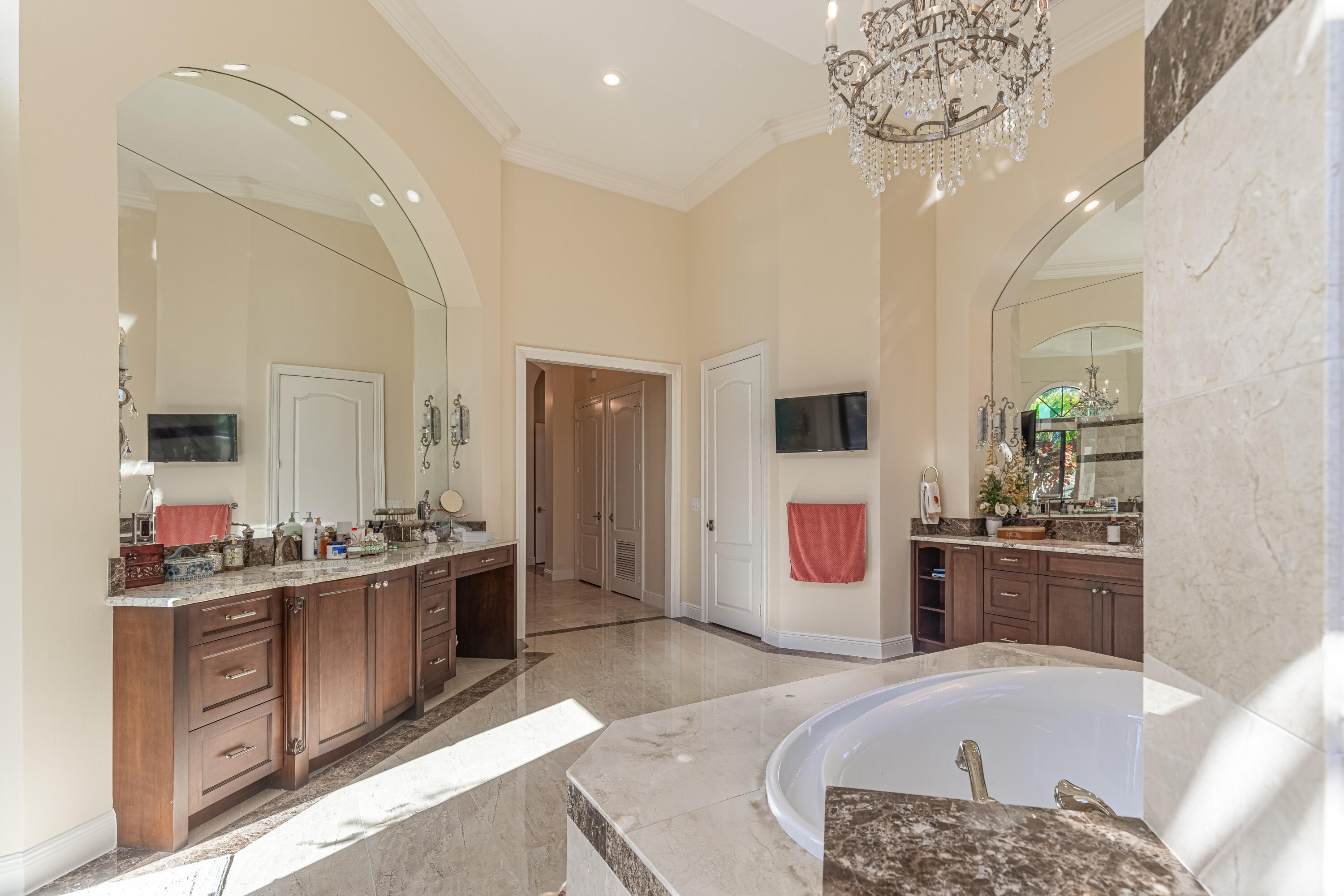 LOXAHATCHEE GROVES - Residential