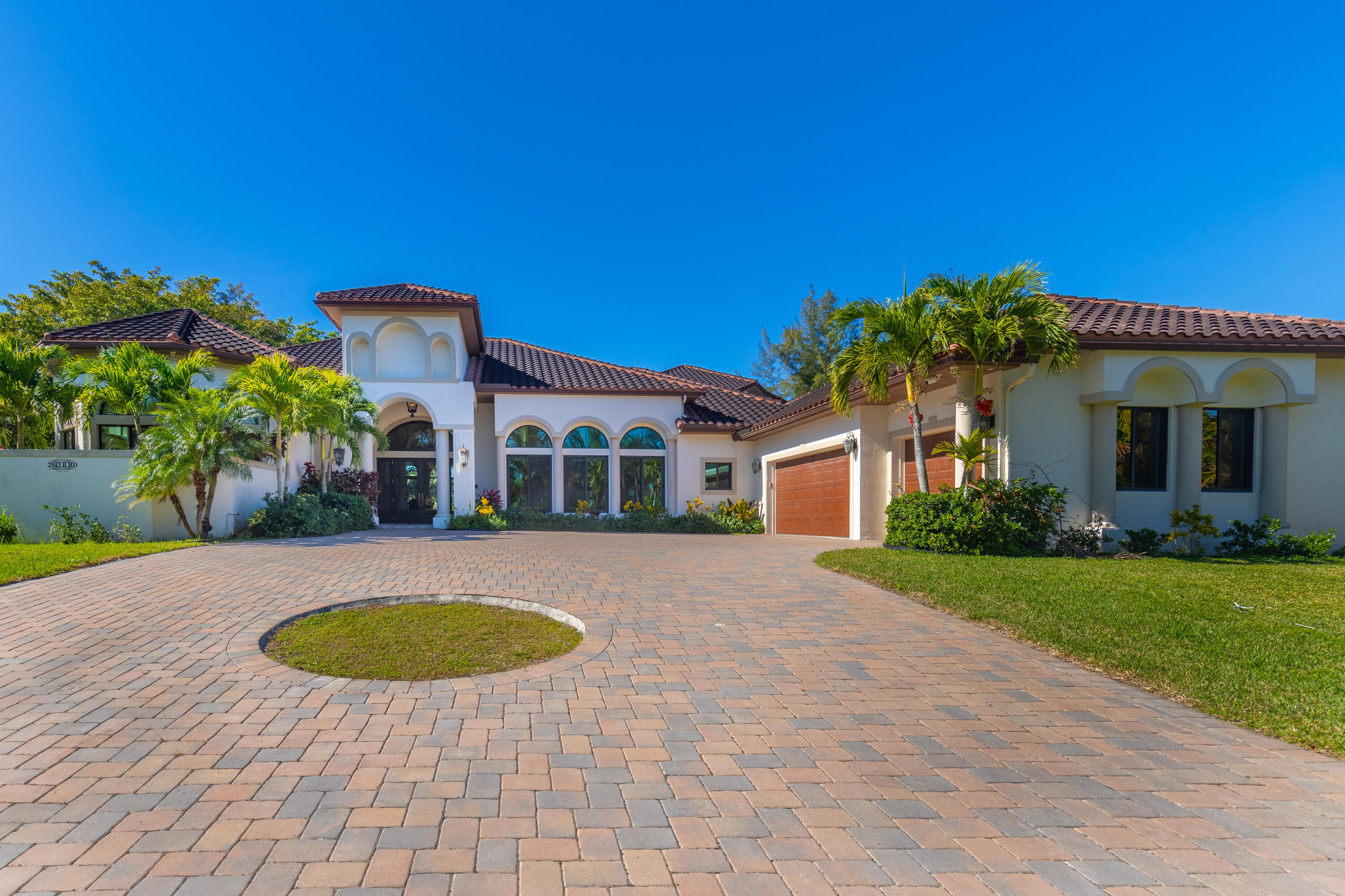 LOXAHATCHEE GROVES - Residential