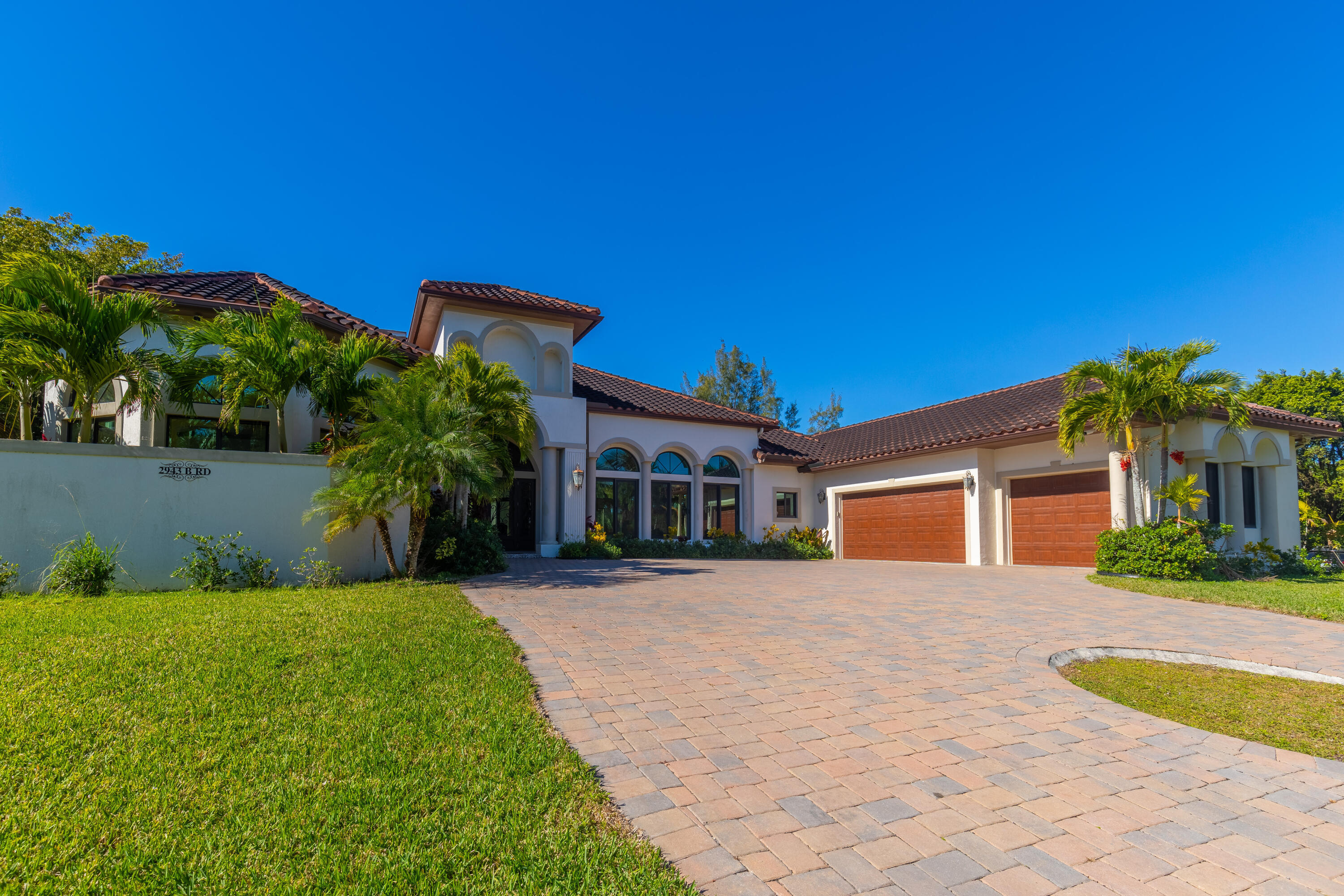 LOXAHATCHEE GROVES - Residential