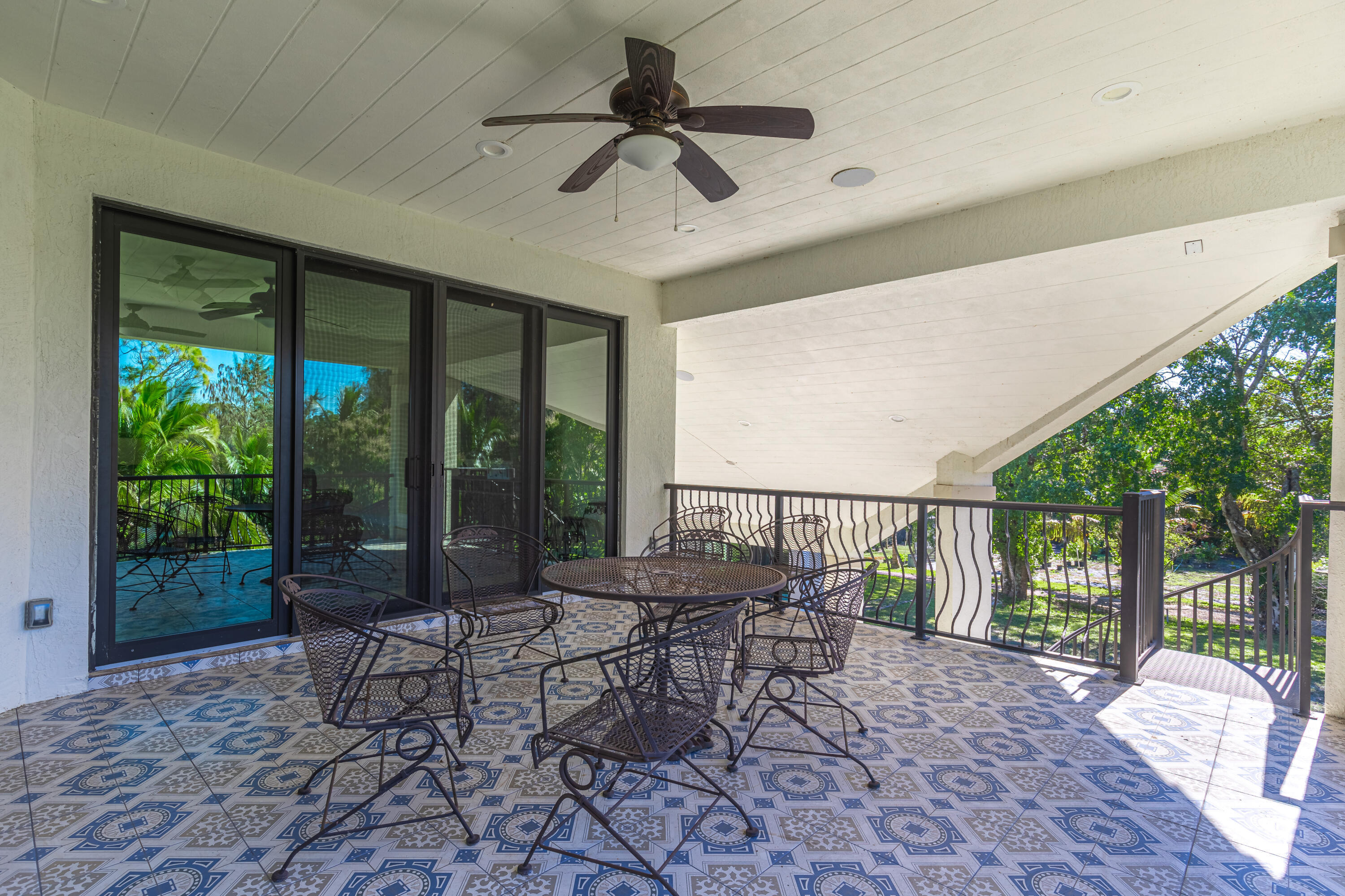 LOXAHATCHEE GROVES - Residential