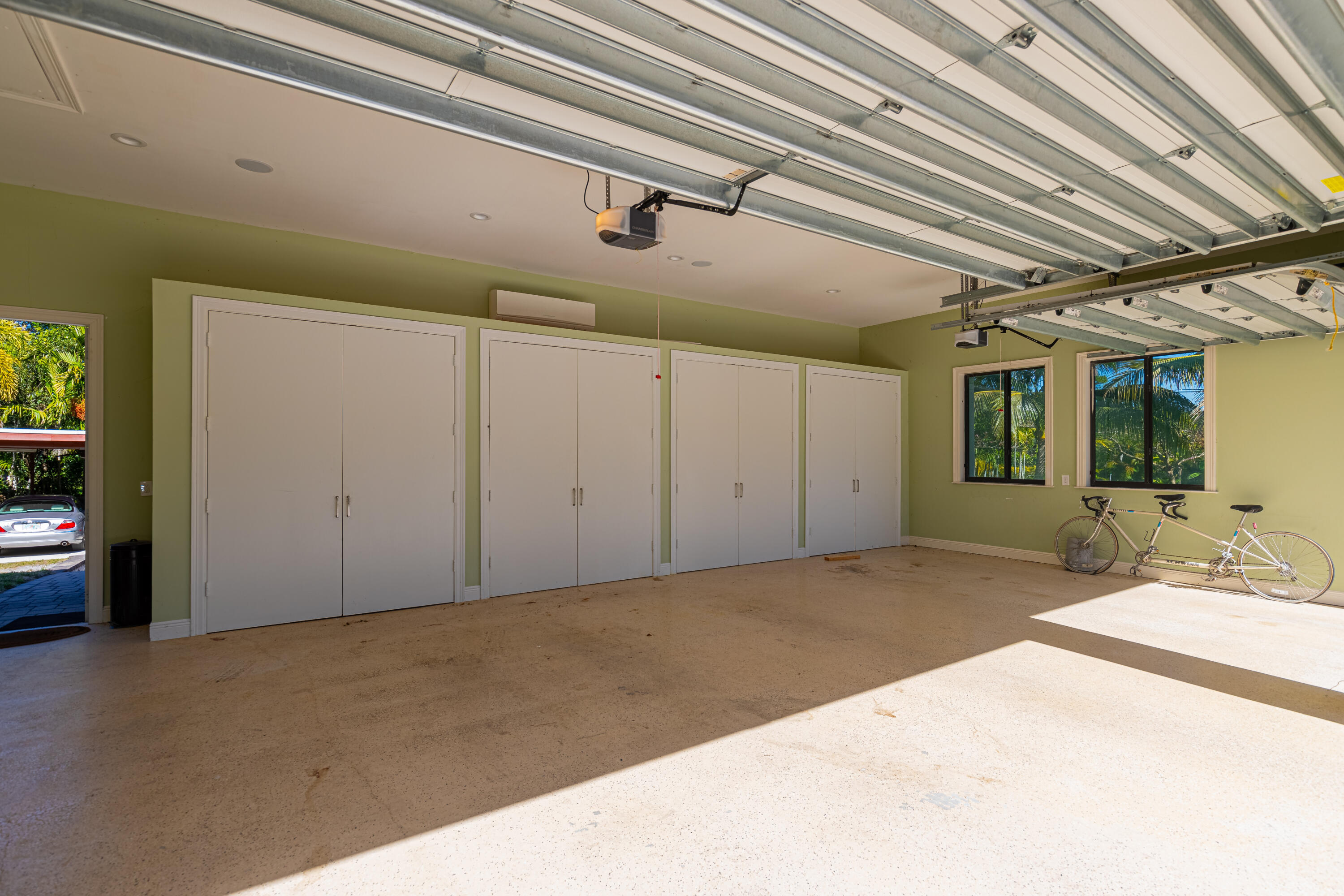 LOXAHATCHEE GROVES - Residential