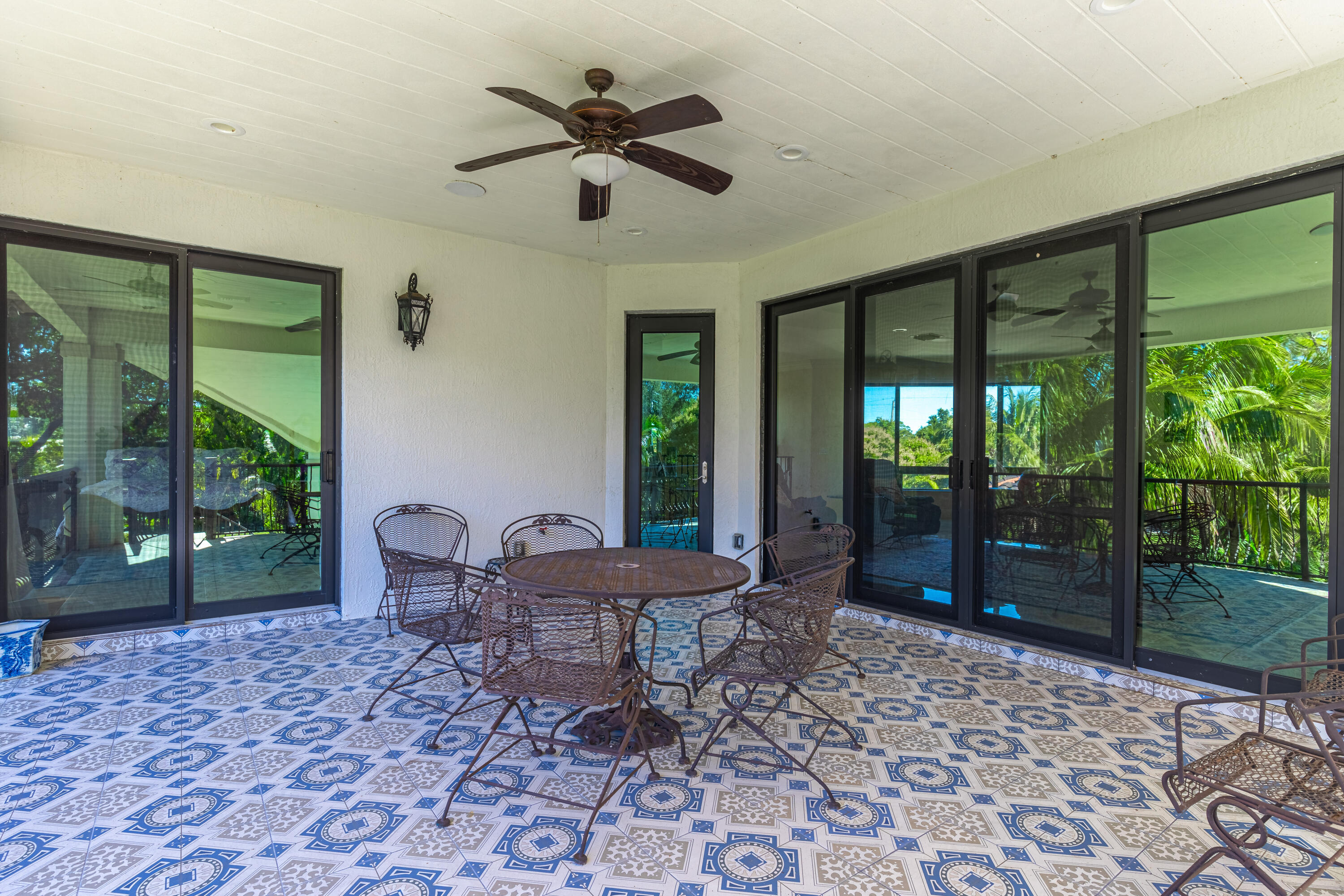 LOXAHATCHEE GROVES - Residential