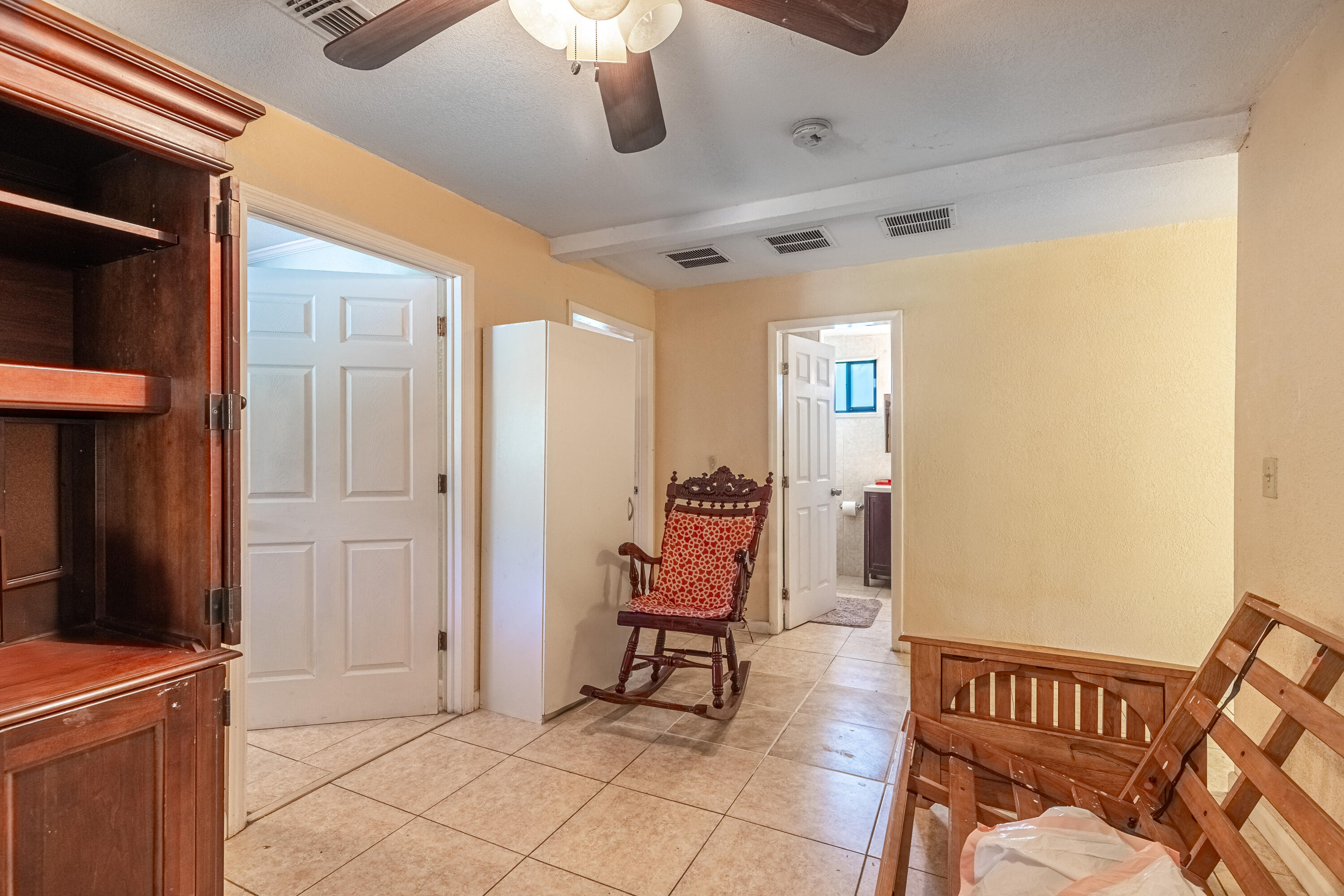 LOXAHATCHEE GROVES - Residential