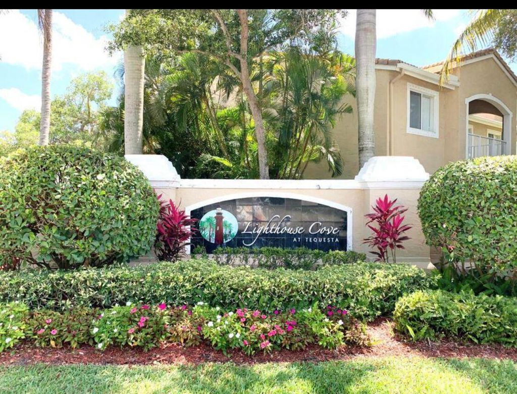 Photo of 272 Village Boulevard #7303, Tequesta, FL 33469 (MLS # R10897310)