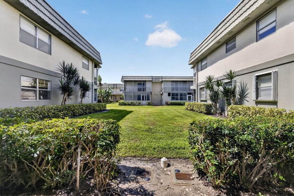 Photo of 542 Monaco Way, Delray Beach, FL 33446 (MLS # B26085096)