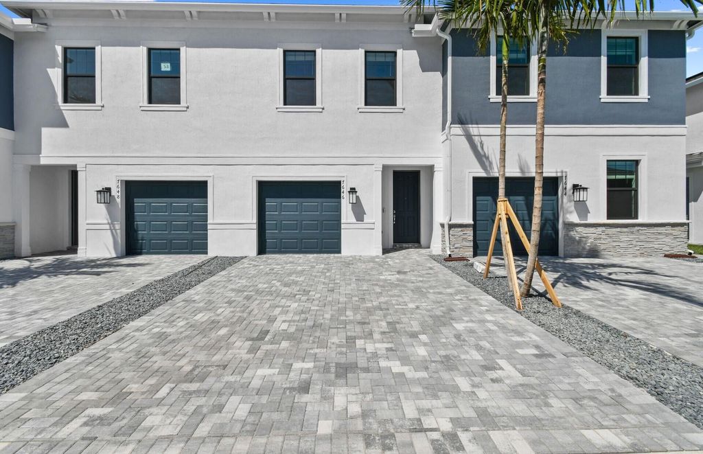 Photo of 7646 SW Lucy Lane #52-10, Stuart, FL 34997 (MLS # R11087244)