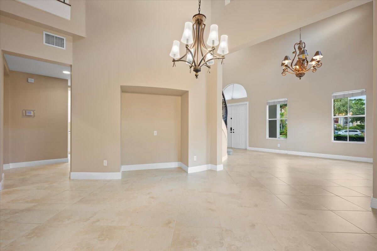 9081 Nugent Trail