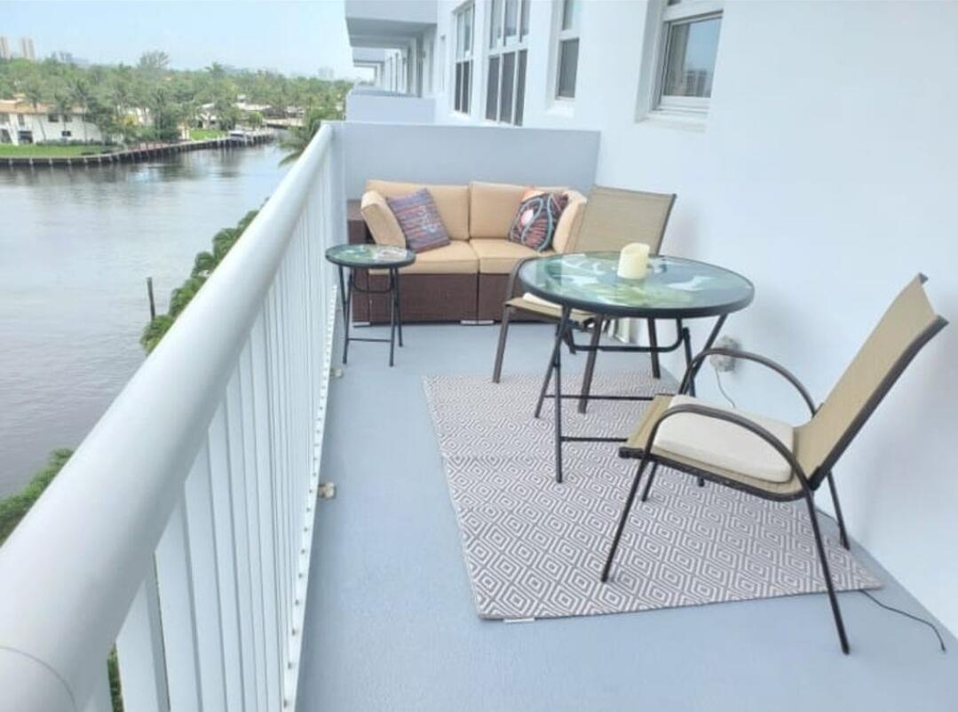 GOLDEN SURF TOWERS CONDO - Residential