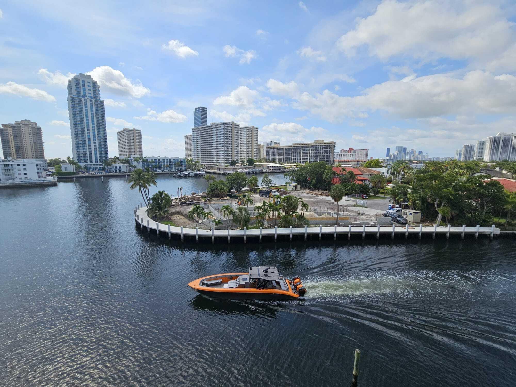 GOLDEN SURF TOWERS CONDO - Residential