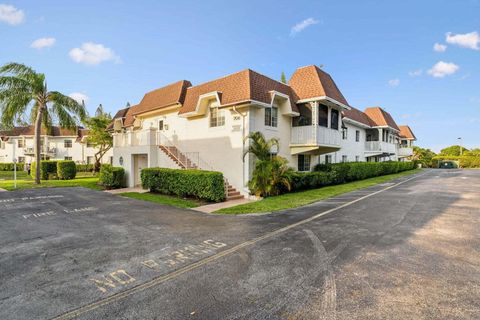 A home in Deerfield Beach