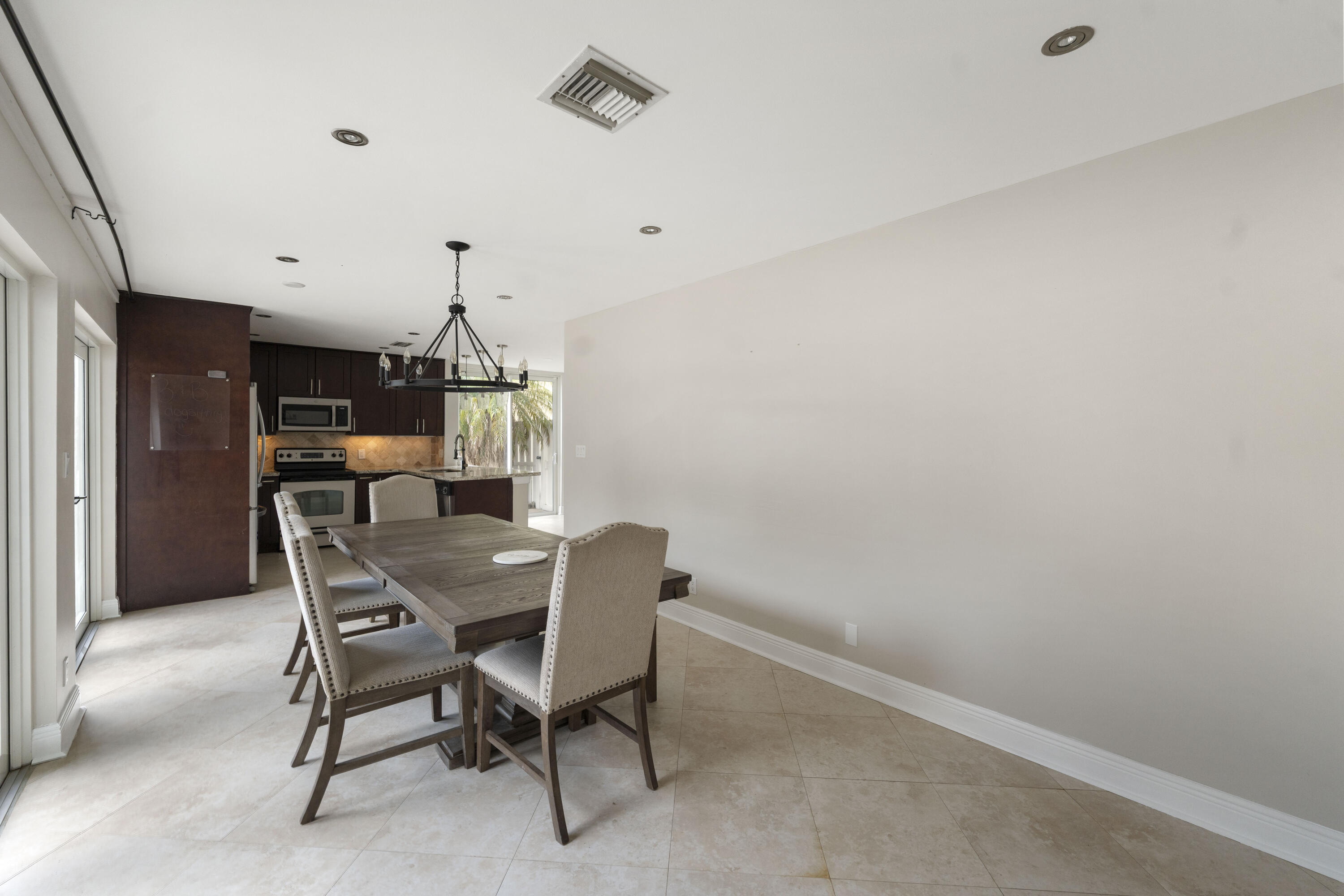 JACARANDA PARCEL 608 - Residential