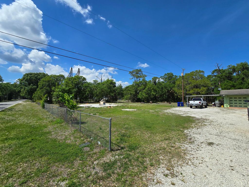 Photo of 144 N Elm Street, Fellsmere, FL 32948 (MLS # B26007940)