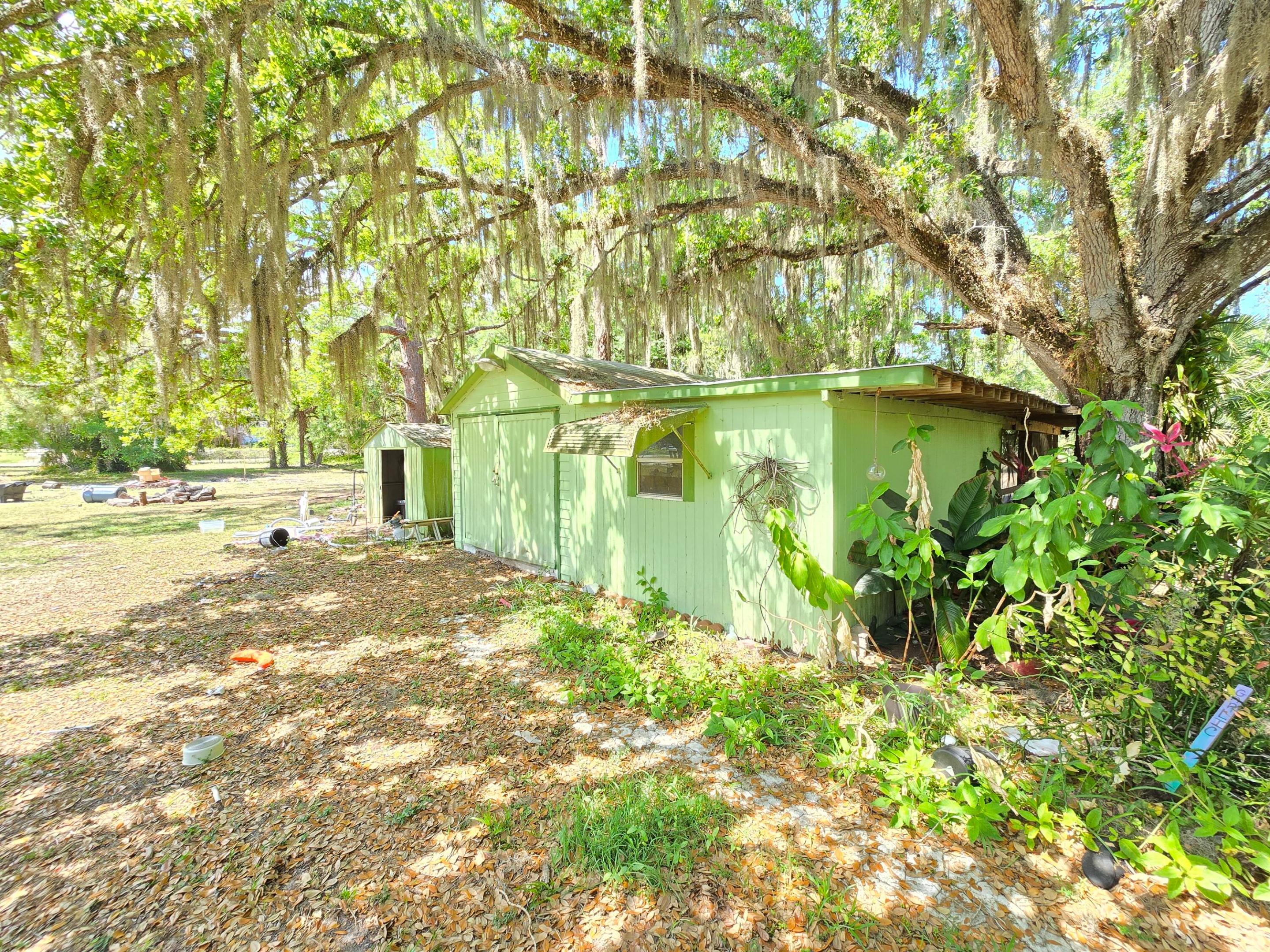 TOWN OF FELLSMERE - Residential
