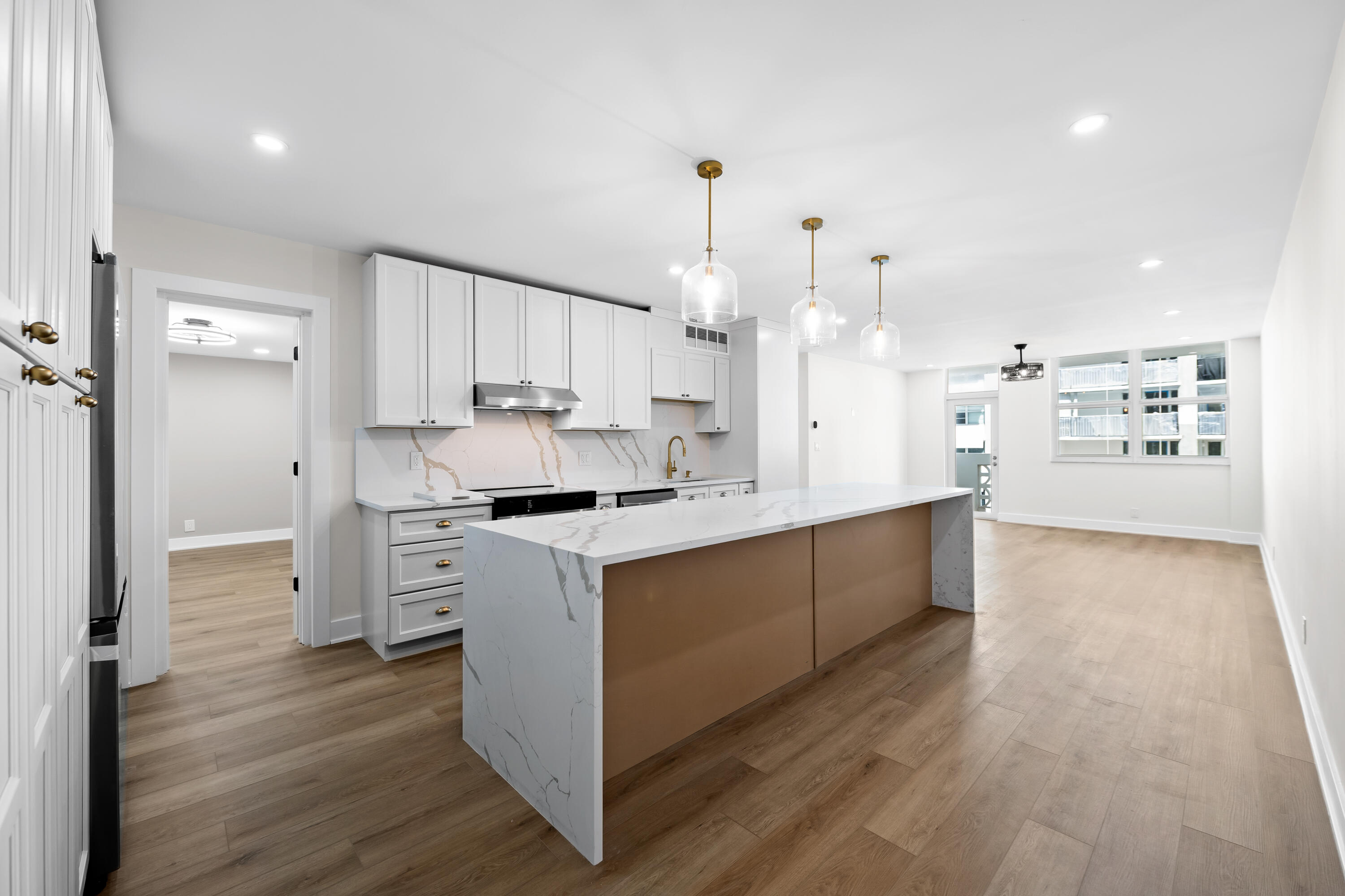 GALT TOWERS CONDOMINIUM - Residential