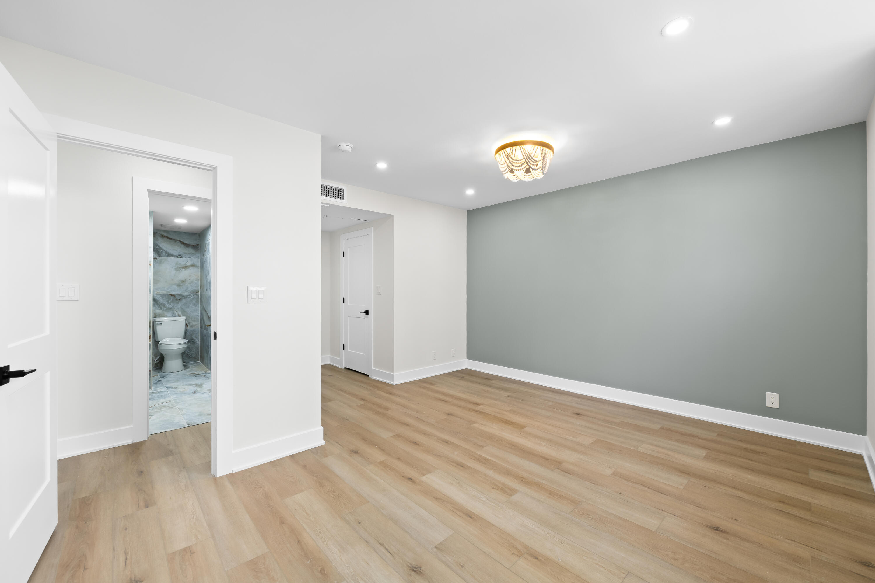 GALT TOWERS CONDOMINIUM - Residential