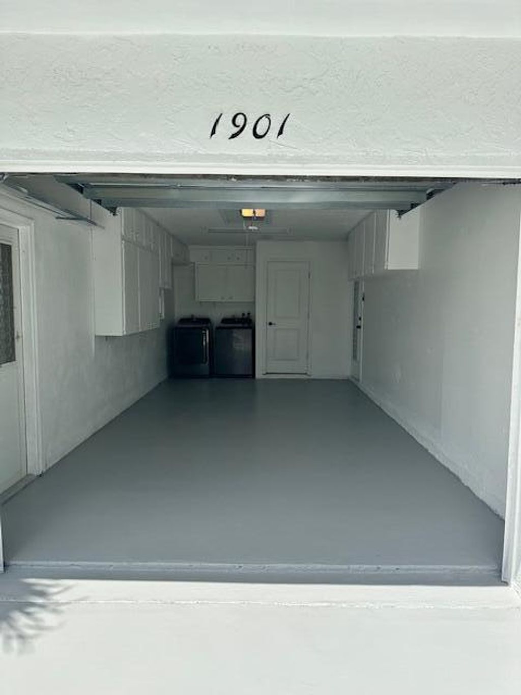 Photo of 1901 SW 20th Circle, Boynton Beach, FL 33426 (MLS # R11021456)