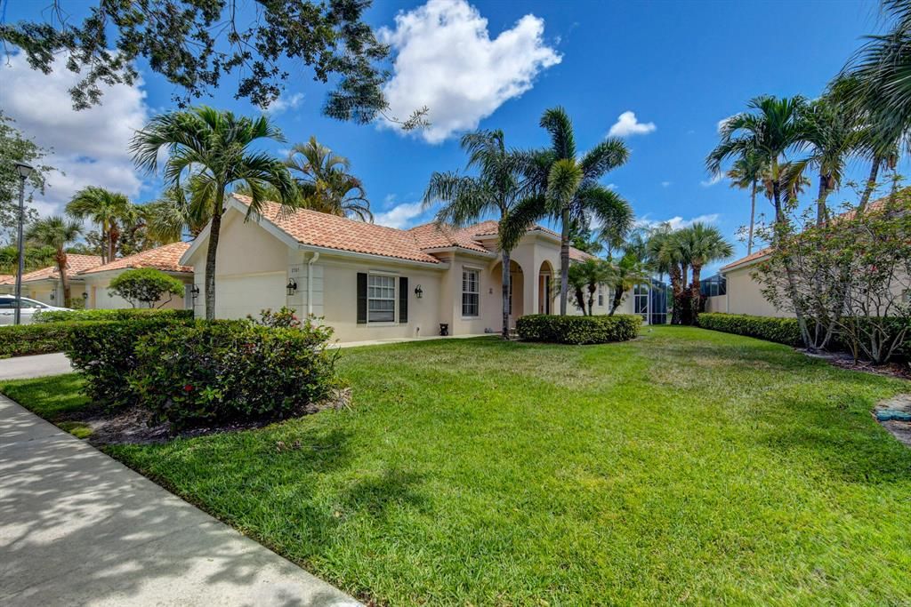 Photo of 2065 Valencia Drive, Delray Beach, FL 33445 (MLS # R10828141)