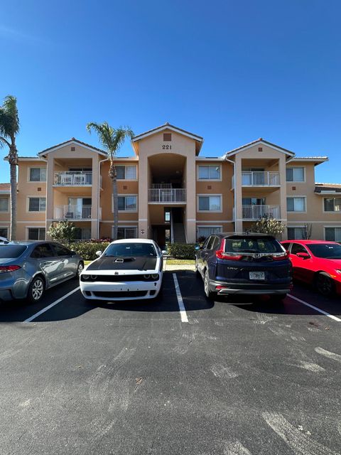 Photo of 221 SW Palm Drive #305, Port Saint Lucie, FL 34986 (MLS # R11167228)