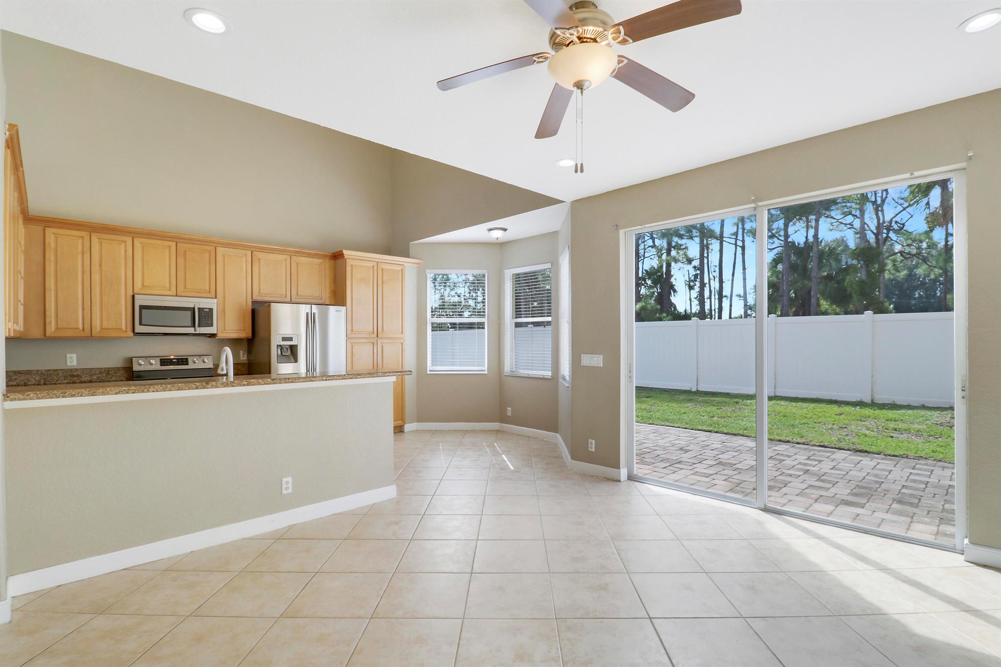 PORTOFINO SHORES PHASE TH - Residential Lease