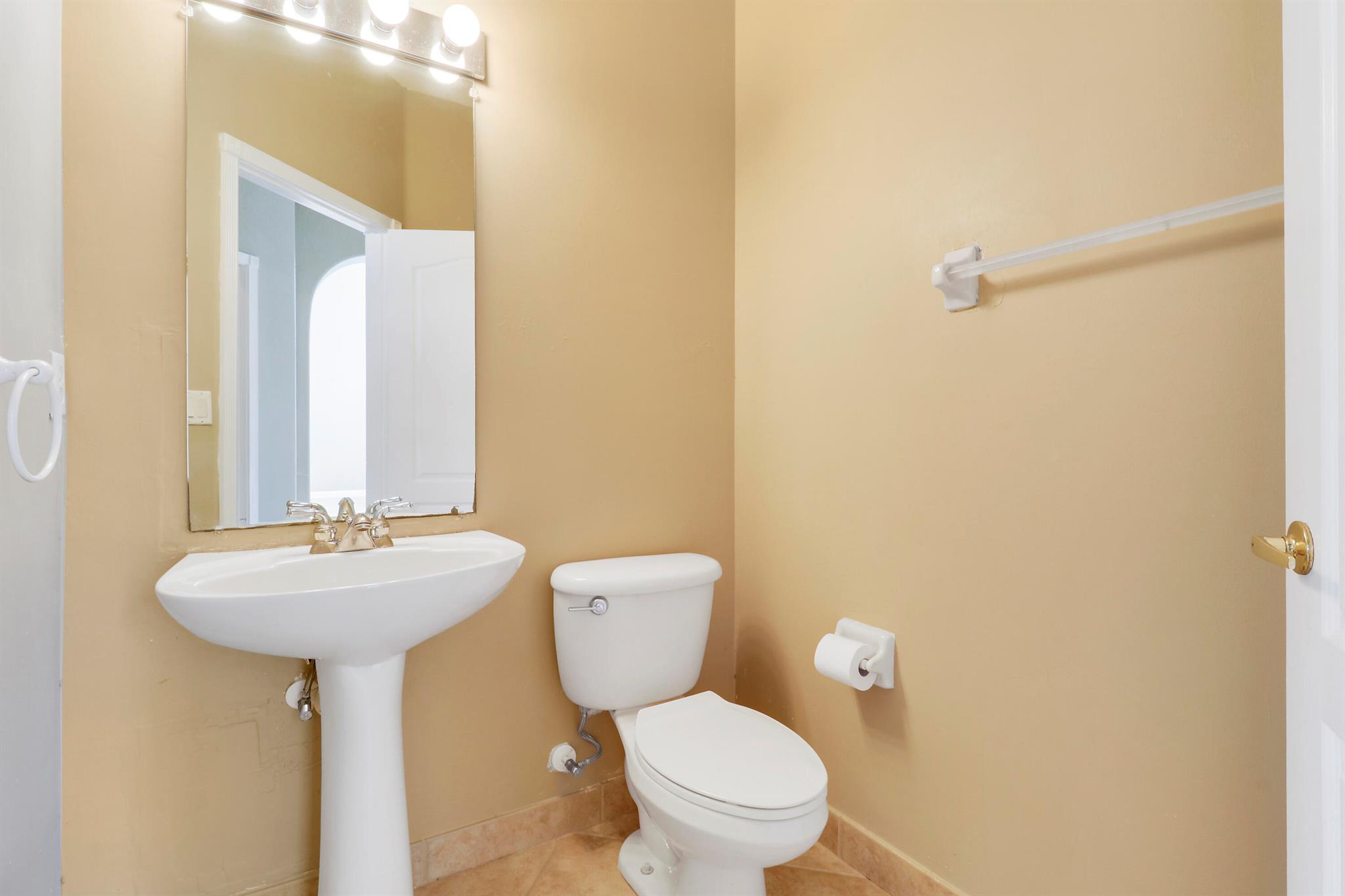 PORTOFINO SHORES PHASE TH - Residential Lease