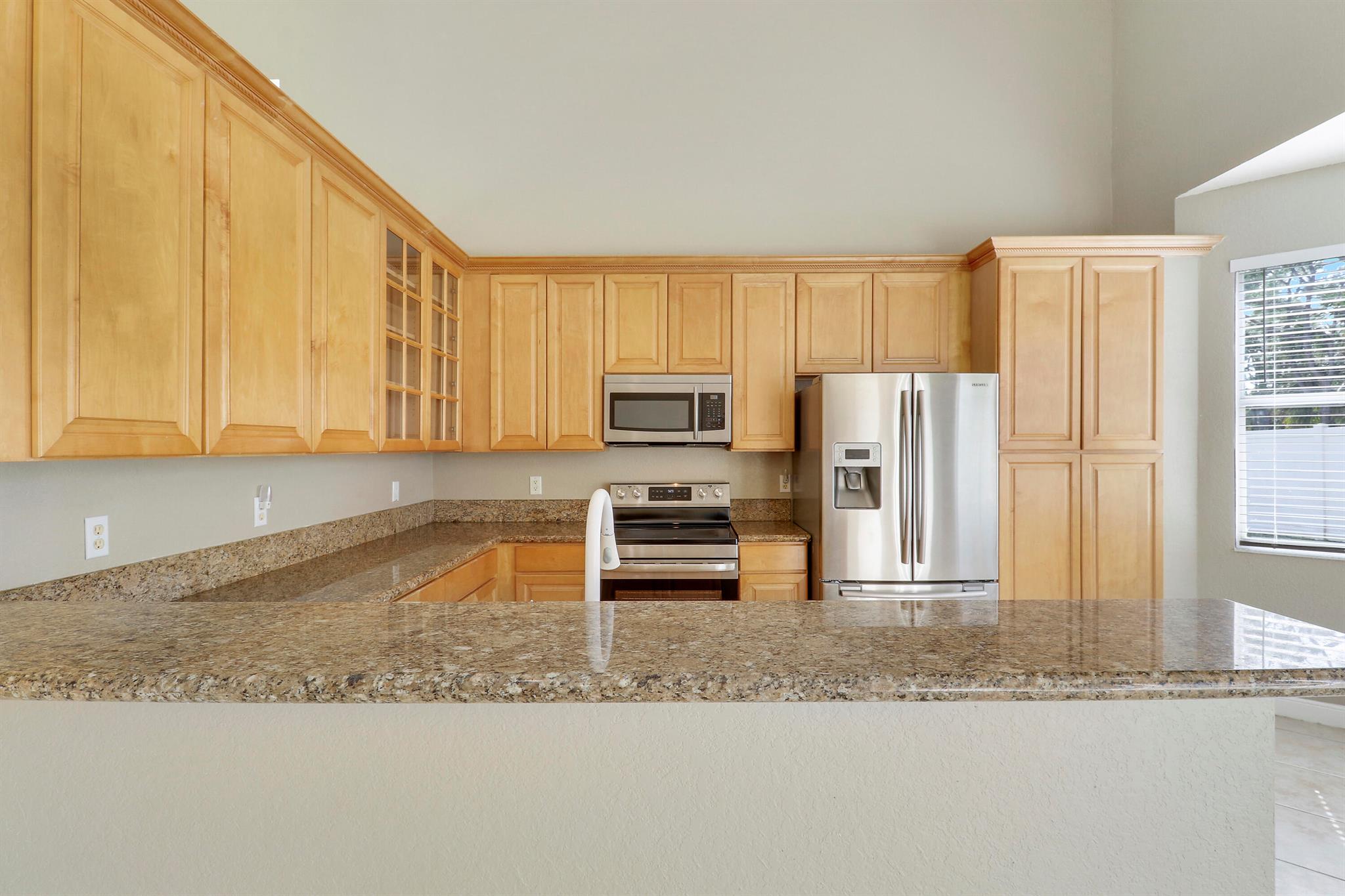 PORTOFINO SHORES PHASE TH - Residential Lease