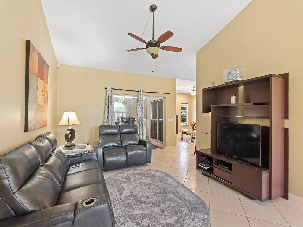 17967 Bridle Ct