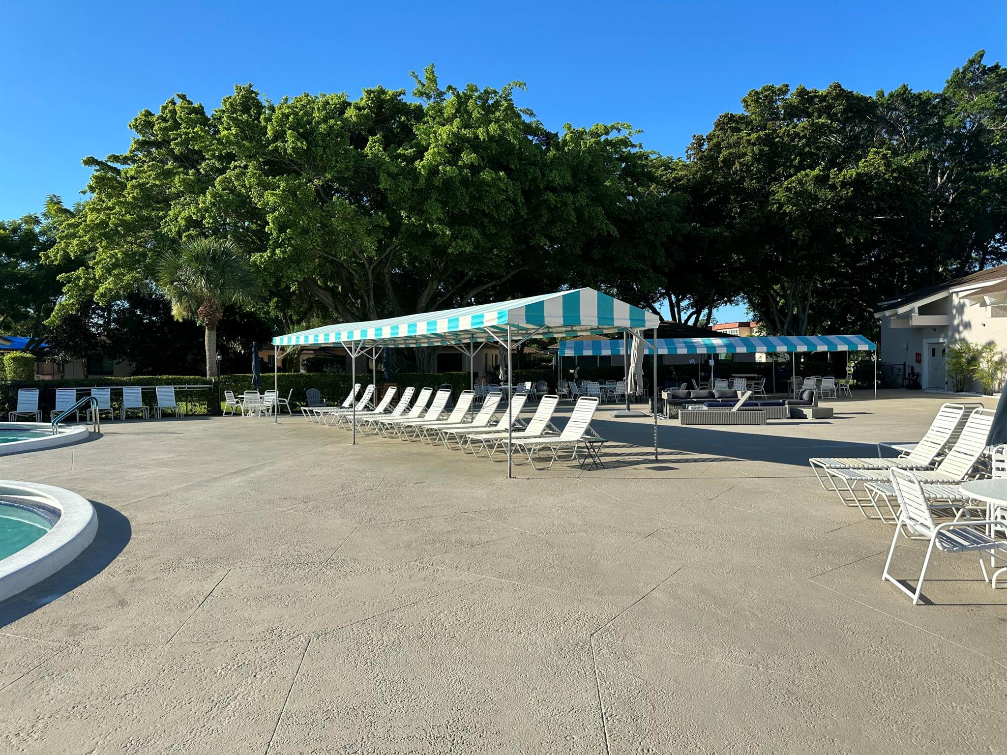 VILLAGES OF ORIOLE BONAIR - Residential