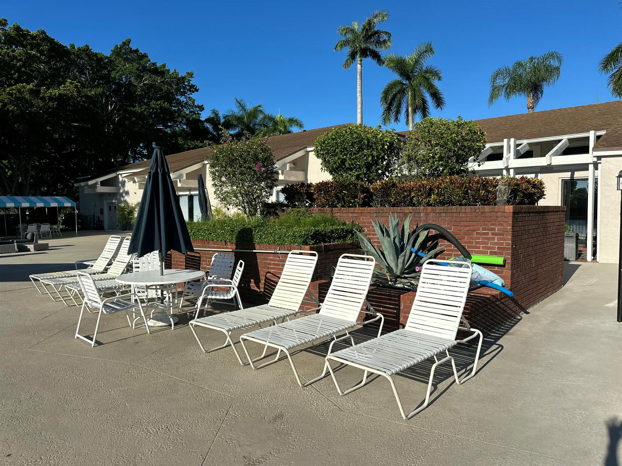 VILLAGES OF ORIOLE BONAIR - Residential