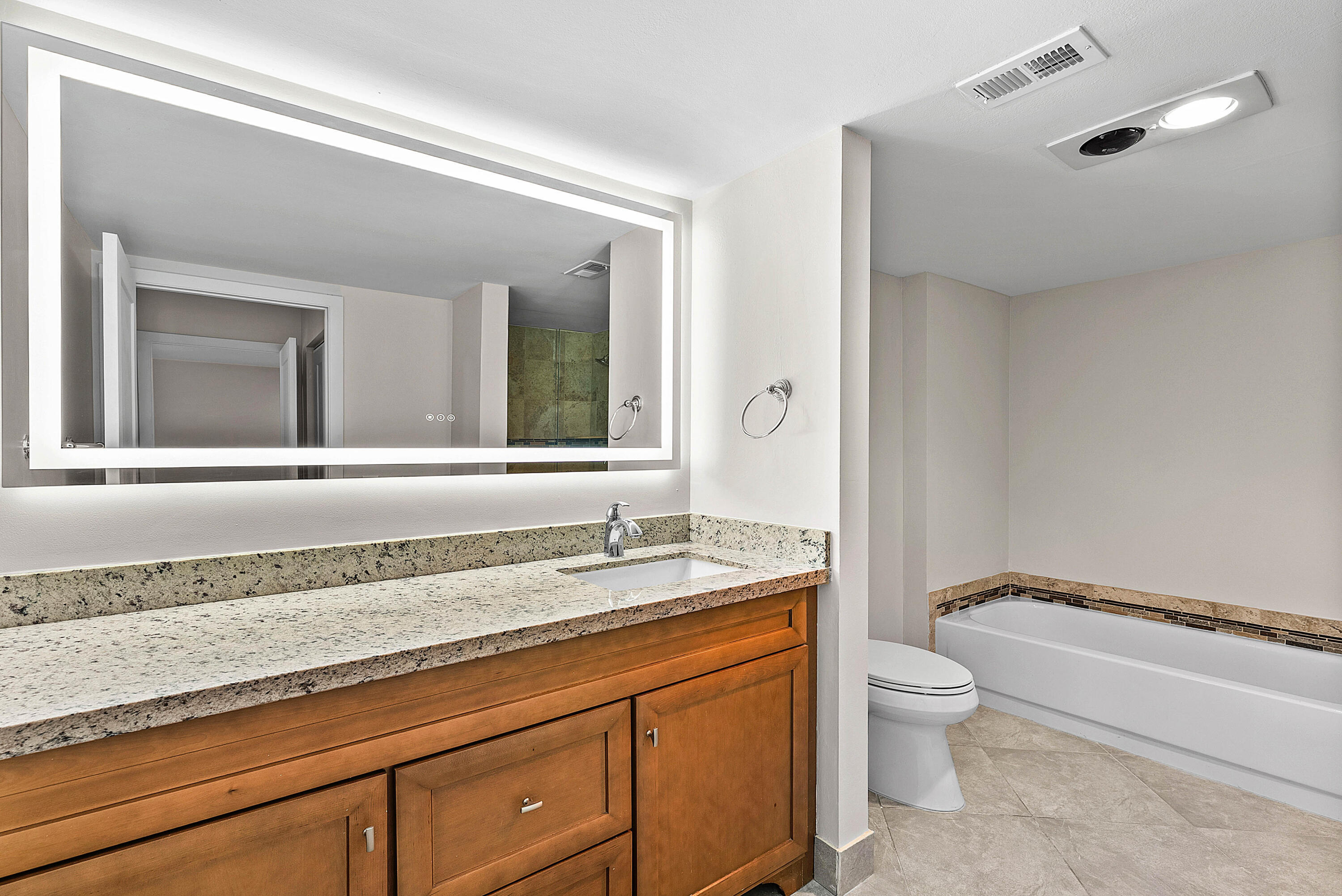 STRATFORD AT HUNTERS RUN CONDO - Residential