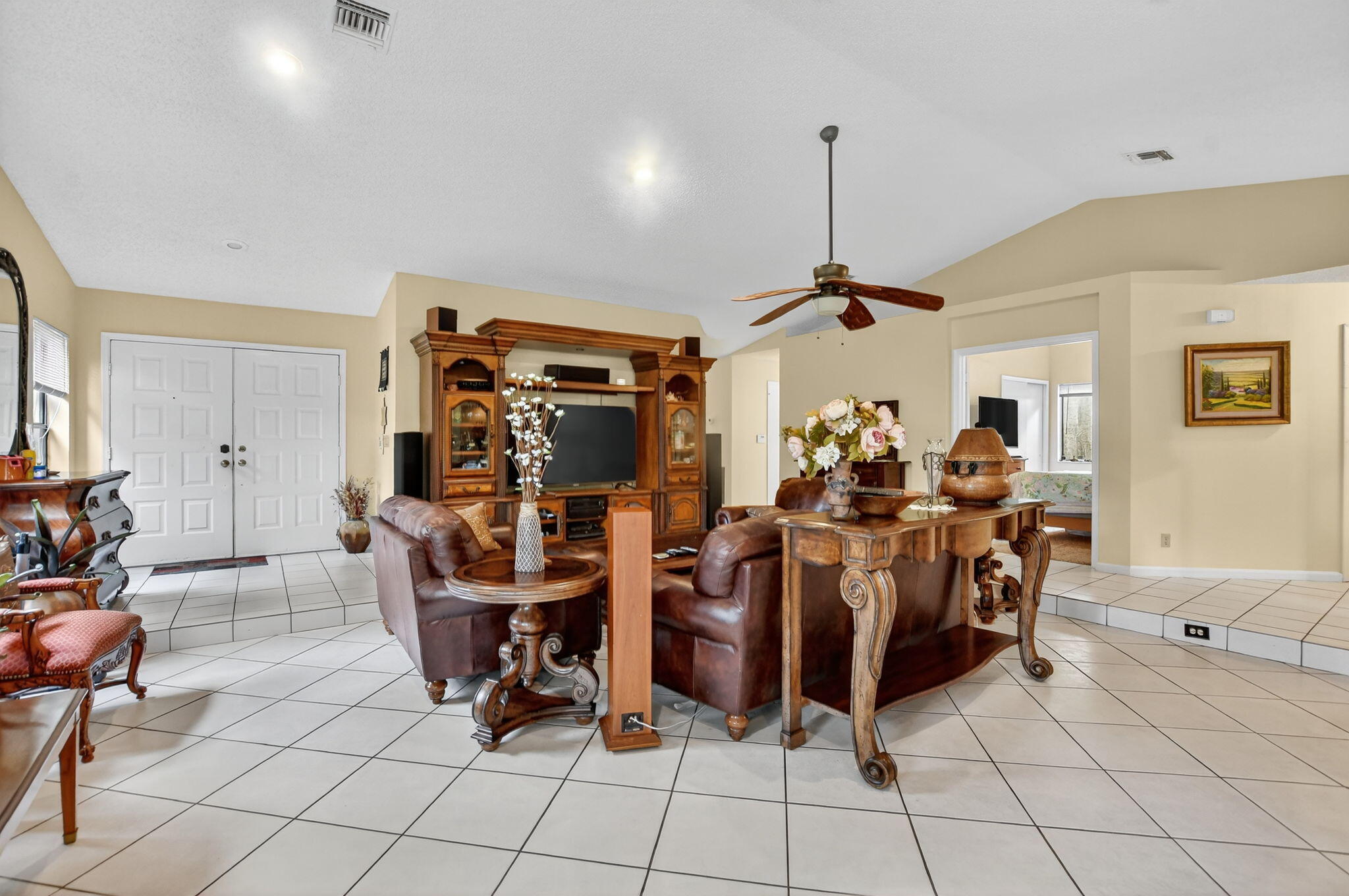 TRACT G OF MISSION BAY - Residential Lease
