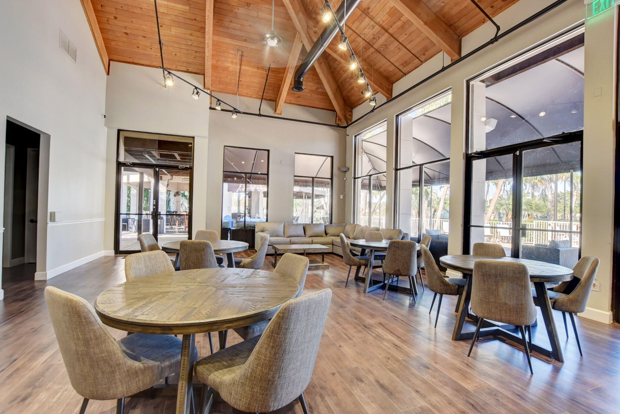 TRACT G OF MISSION BAY - Residential Lease