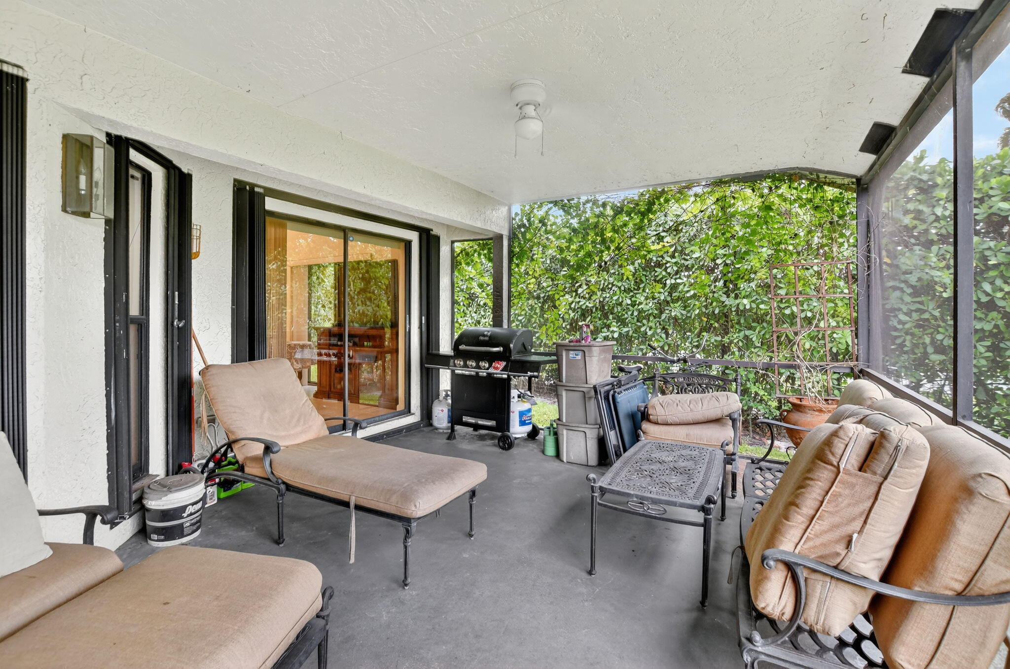 TRACT G OF MISSION BAY - Residential Lease