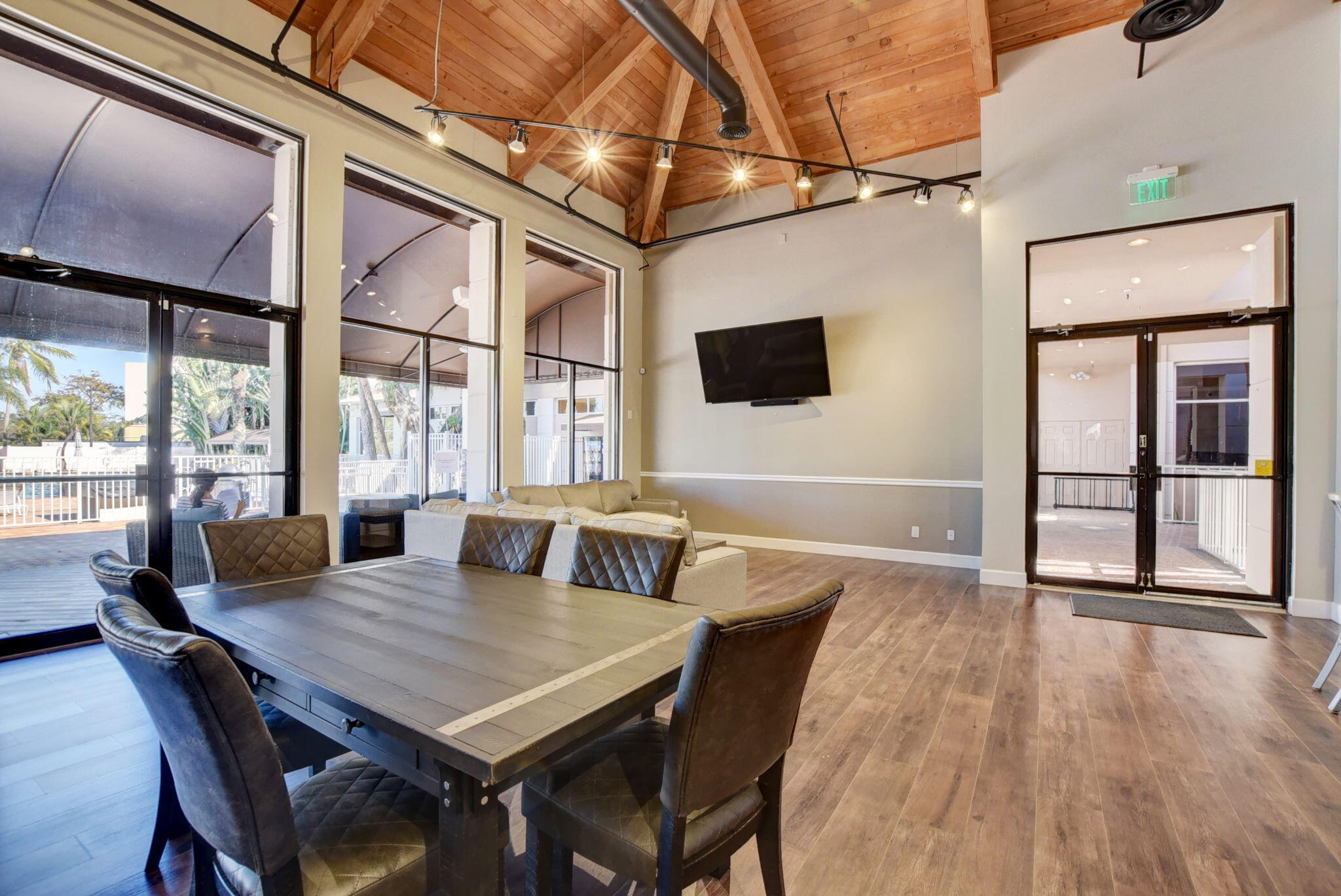 TRACT G OF MISSION BAY - Residential Lease