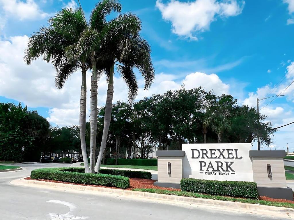 DREXEL PARK TOWNHOMES I CONDO - Residential Lease