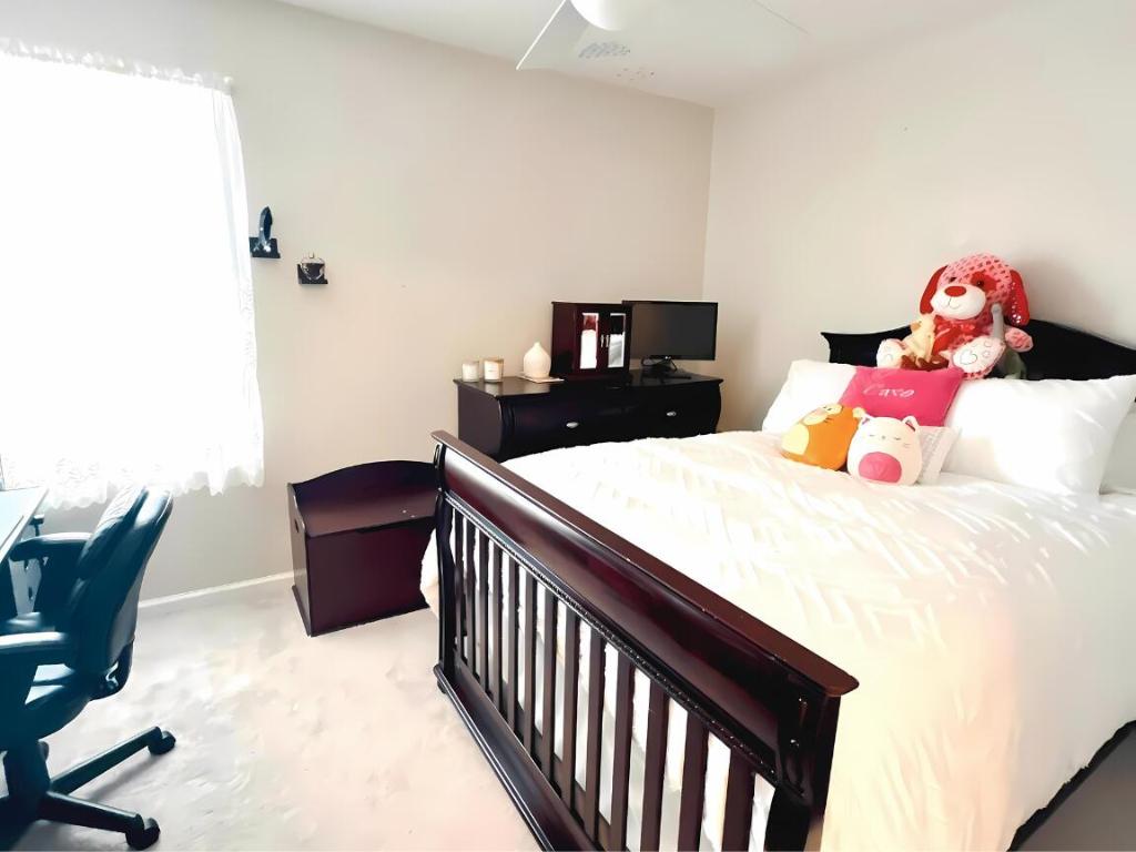 DREXEL PARK TOWNHOMES I CONDO - Residential Lease