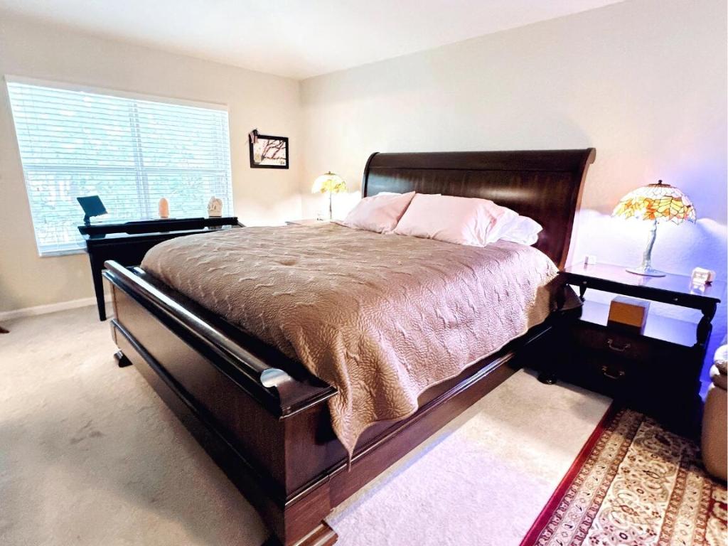 DREXEL PARK TOWNHOMES I CONDO - Residential Lease