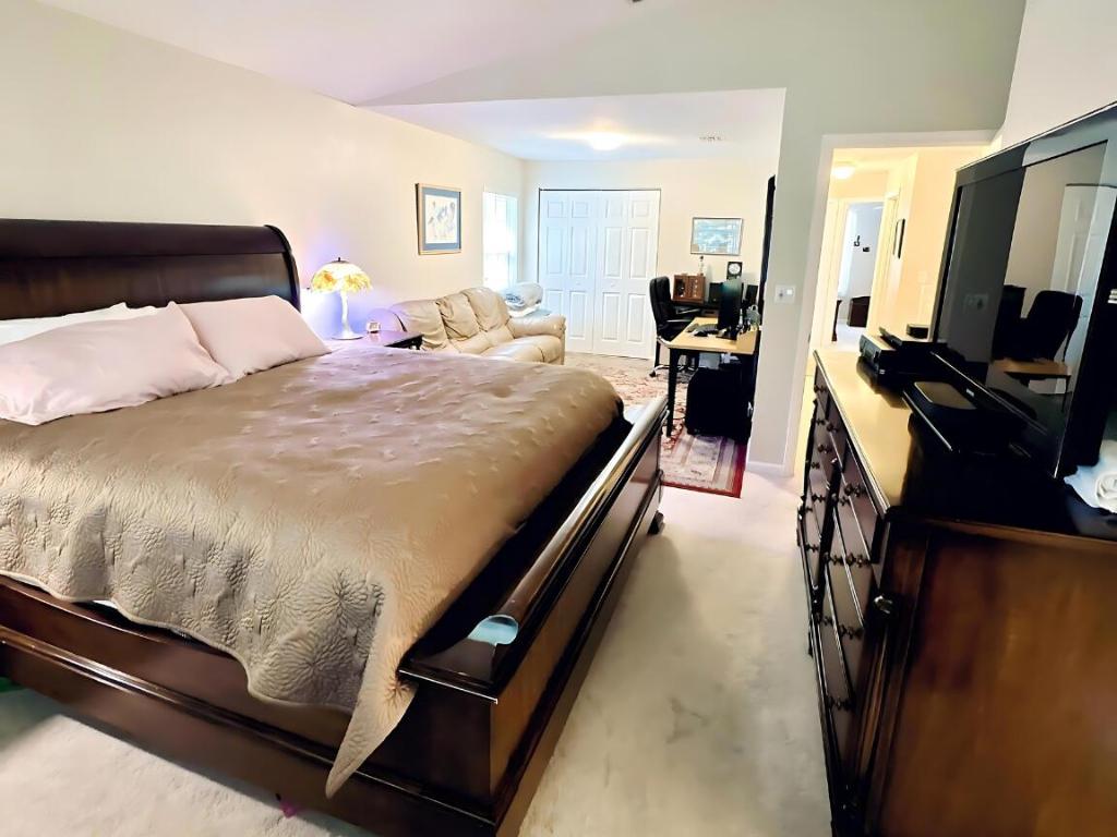 DREXEL PARK TOWNHOMES I CONDO - Residential Lease