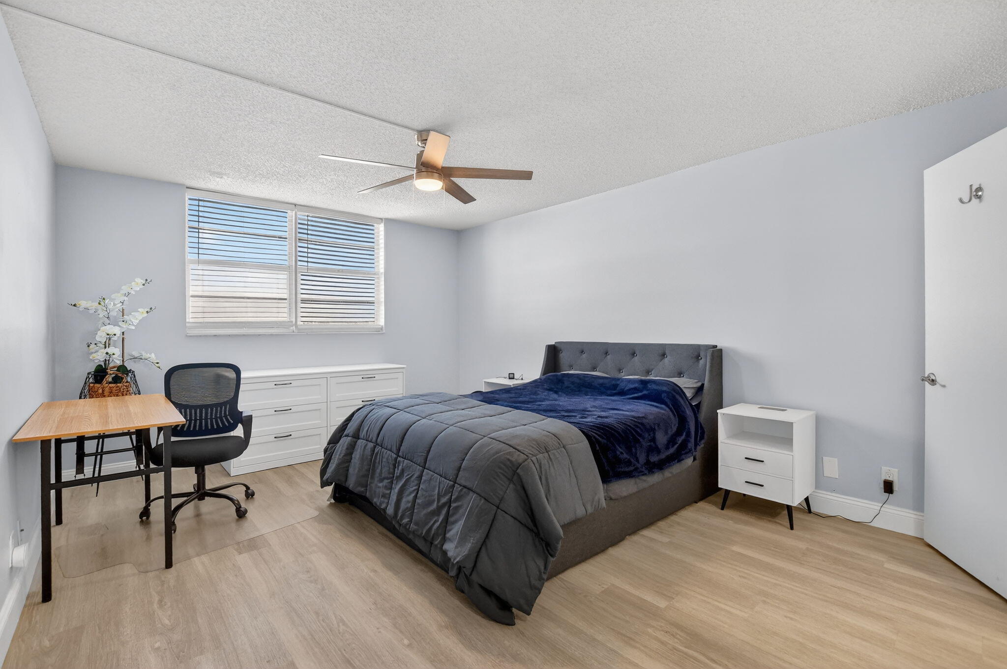 BOCA TEECA CONDO 3 - Residential Lease