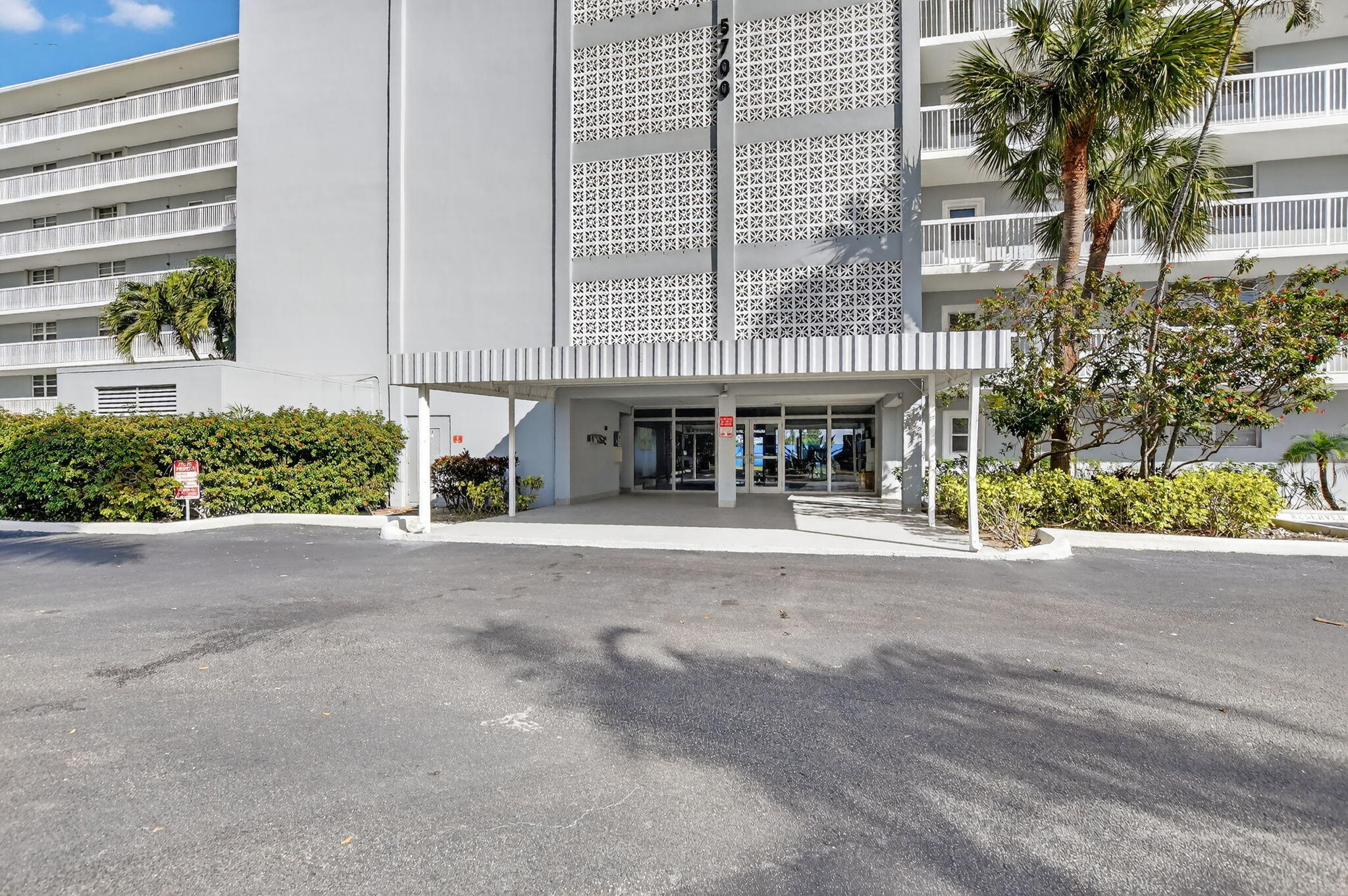BOCA TEECA CONDO 3 - Residential Lease