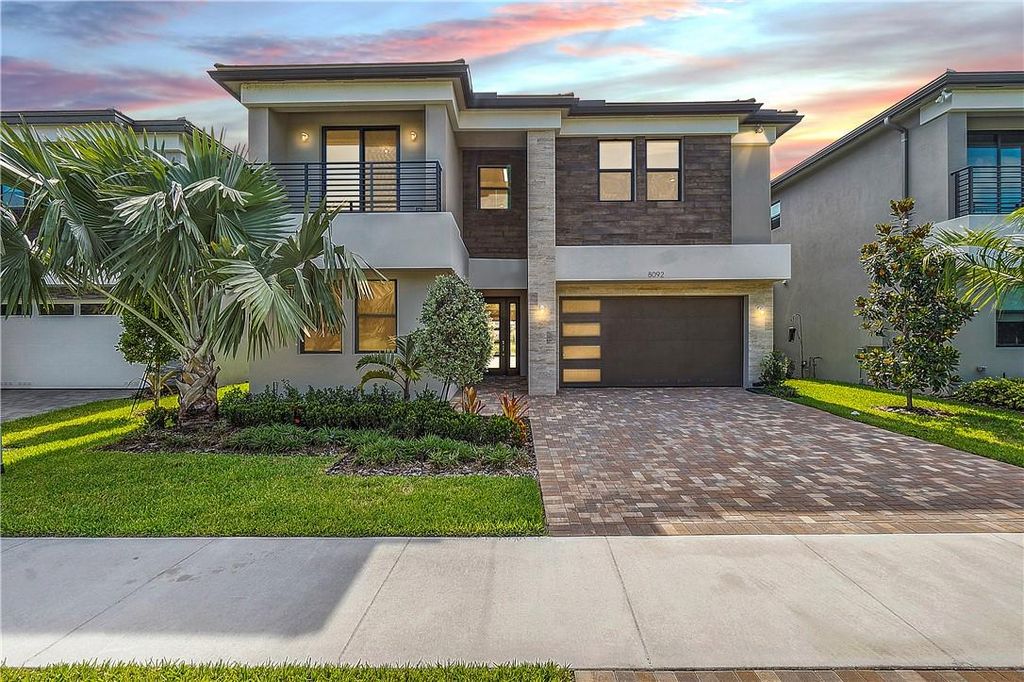 Photo of 8092 Laurel Falls Dr, Boca Raton, FL 33496 (MLS # F10382237)